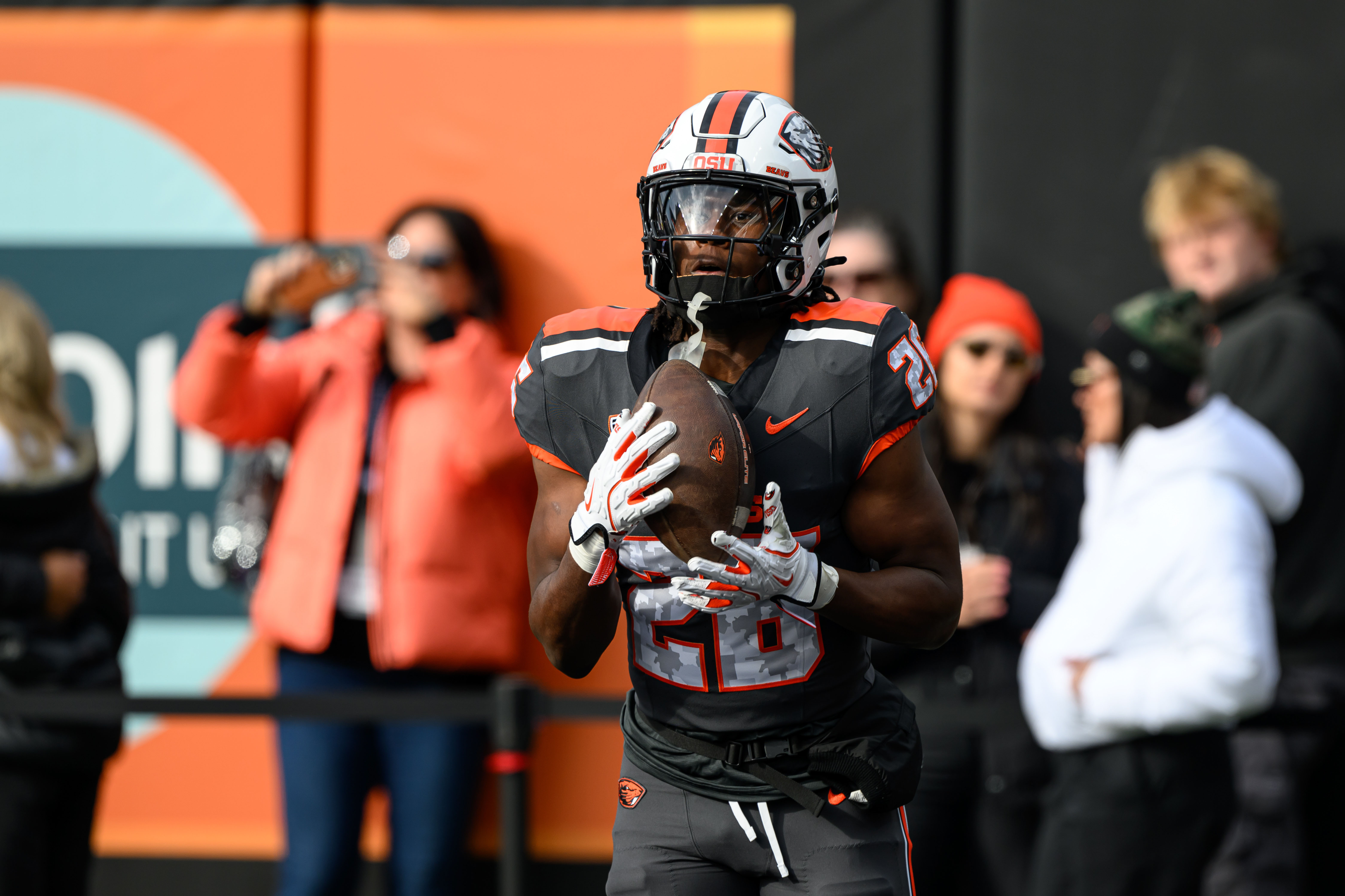 California vs. Oregon State Prediction, Odds & Expert Picks: College Football Week 1 Best Bets