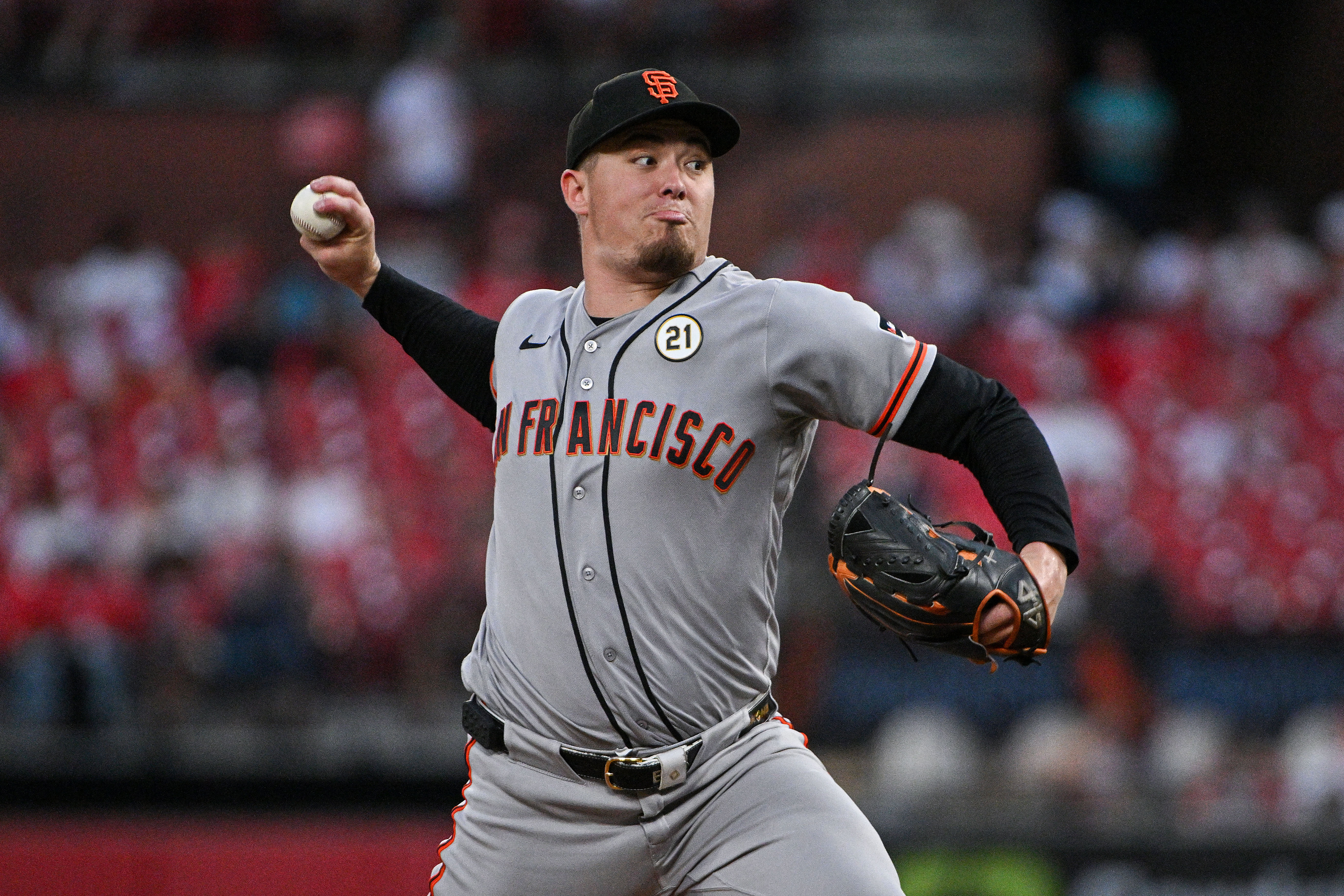 San Francisco Giants starting pitcher Blade Tidwell throws as we make our best Twins vs. Giants prediction