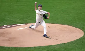 Padres vs. Brewers Prediction & Picks: Game 1 NL Division Series Odds, Betting Splits