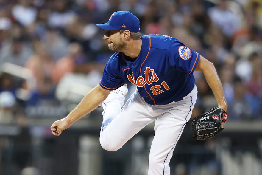 Max Scherzer #21 of the New York Mets pitches in the first inning against the Washington Nationals at Citi Field on September 03, 2022 in New York City.