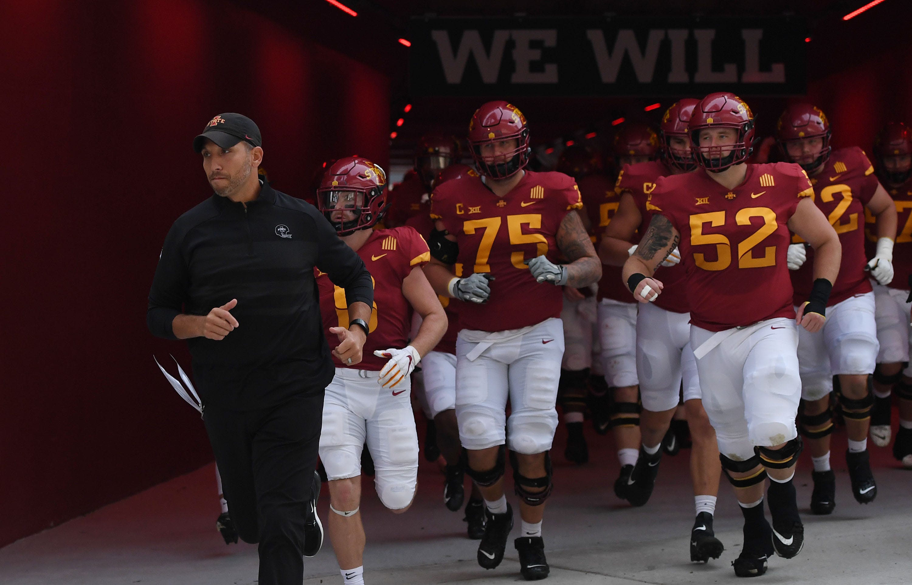 College Football Betting Trends Week 0: Key Notes for Moneyline, Spread, and O/U