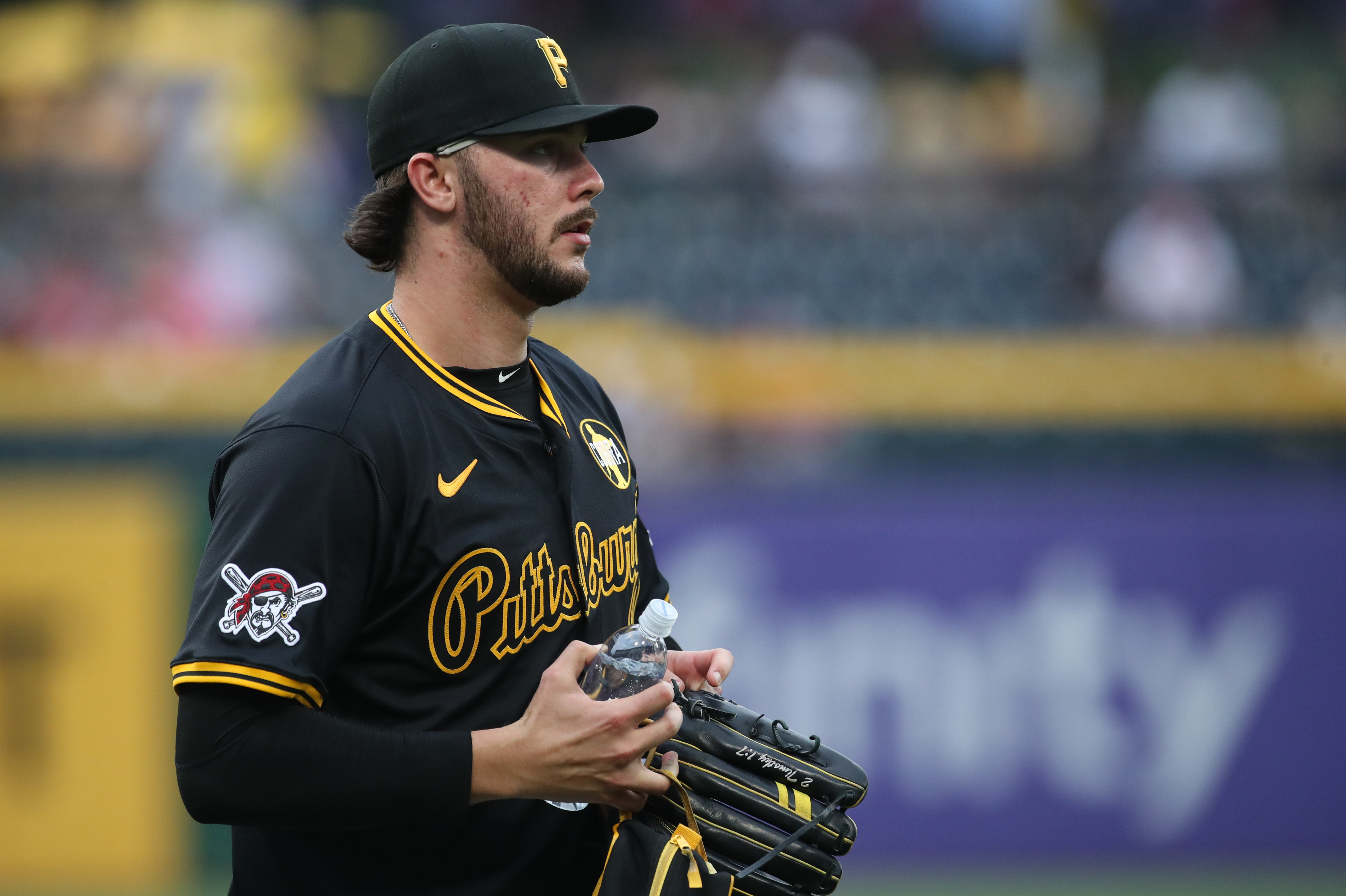 Pirates vs. Brewers Prediction, Odds & Best Bets: Will Milwaukee Knock Skenes Out Early?