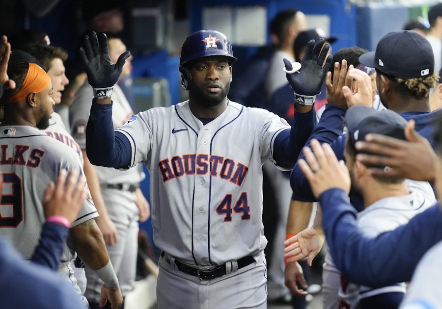 Astros' Yordan Alvarez's injury likely to have him out longer