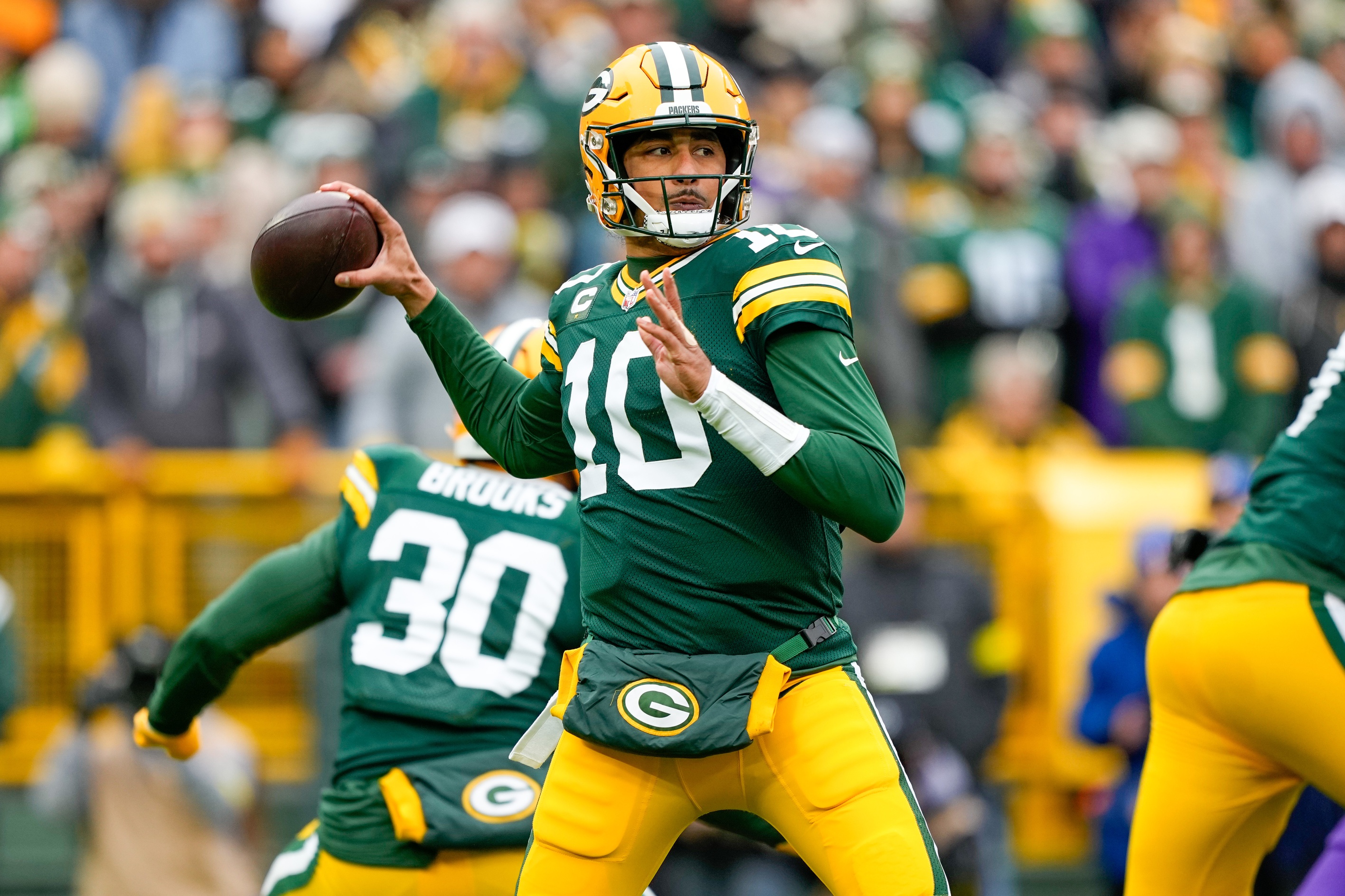 Packers vs. Broncos Weather Report Today: Mild Conditions Ahead of Contenders Clashing