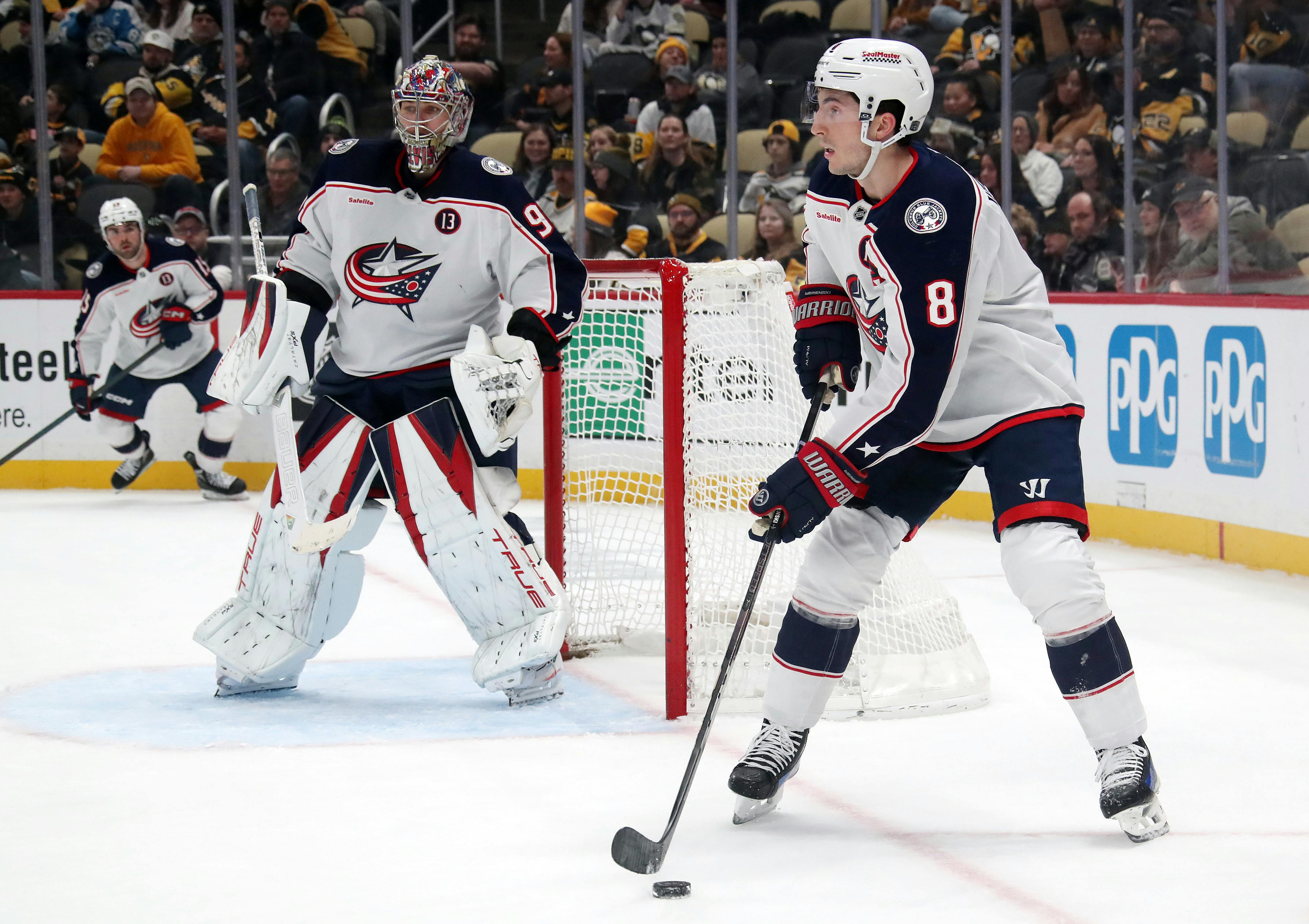 Columbus Blue Jackets defenseman Zach Werenski against the Pittsburgh Penguins as we analyze the Norris Trophy odds. 