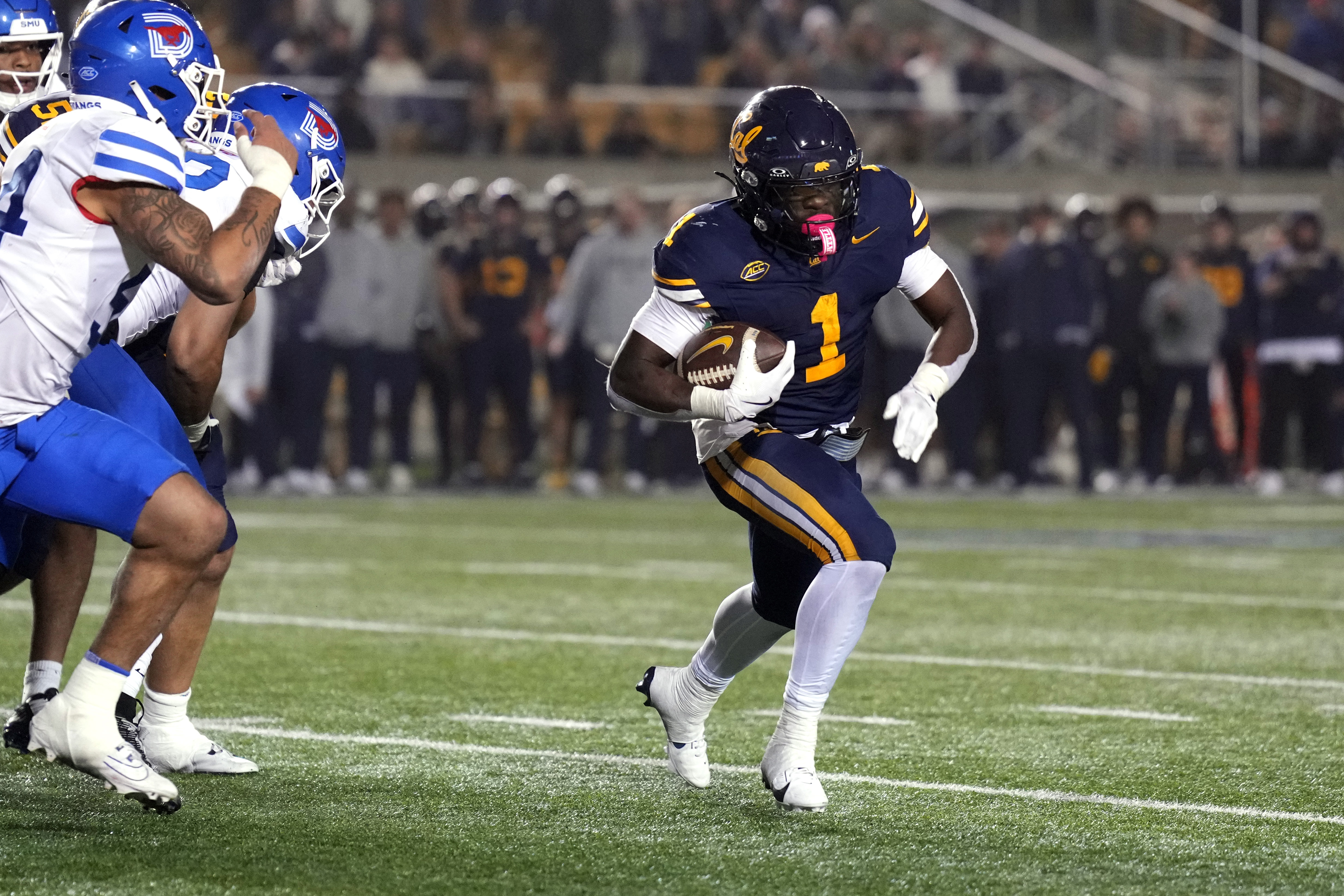 California Golden Bears running back Kendrick Raphael (1) rushes for a touchdown as he is featured in our Cal vs. Hawaii player props.