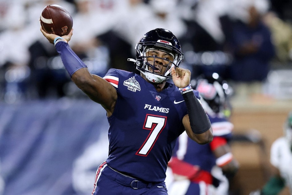 Betting On NFL Rookie QB's In Week 1 and Top Drafted Quarterbacks