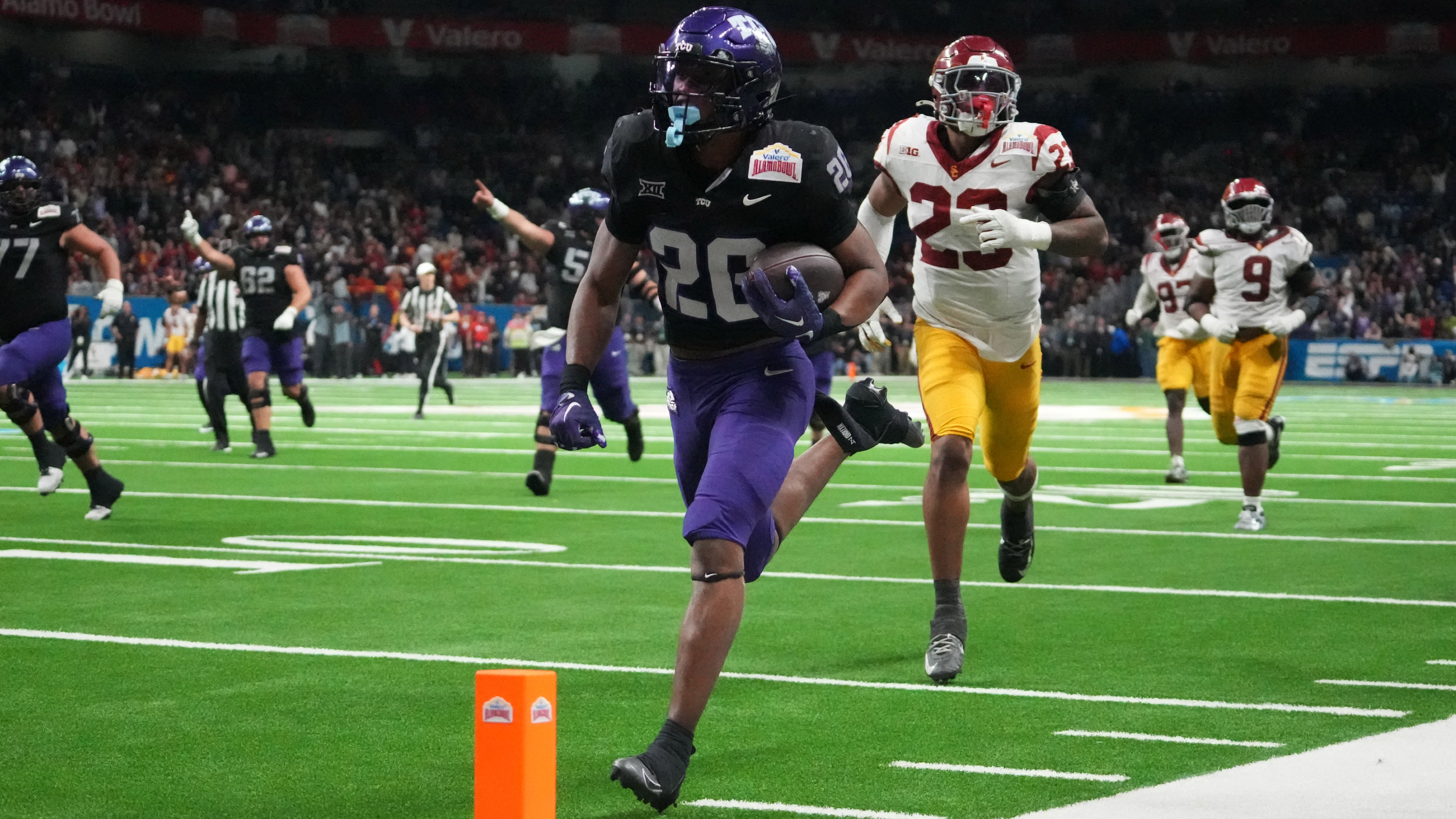 TCU Horned Frogs running back Jeremy Payne scores as we make our best North Carolina vs. TCU early predictions