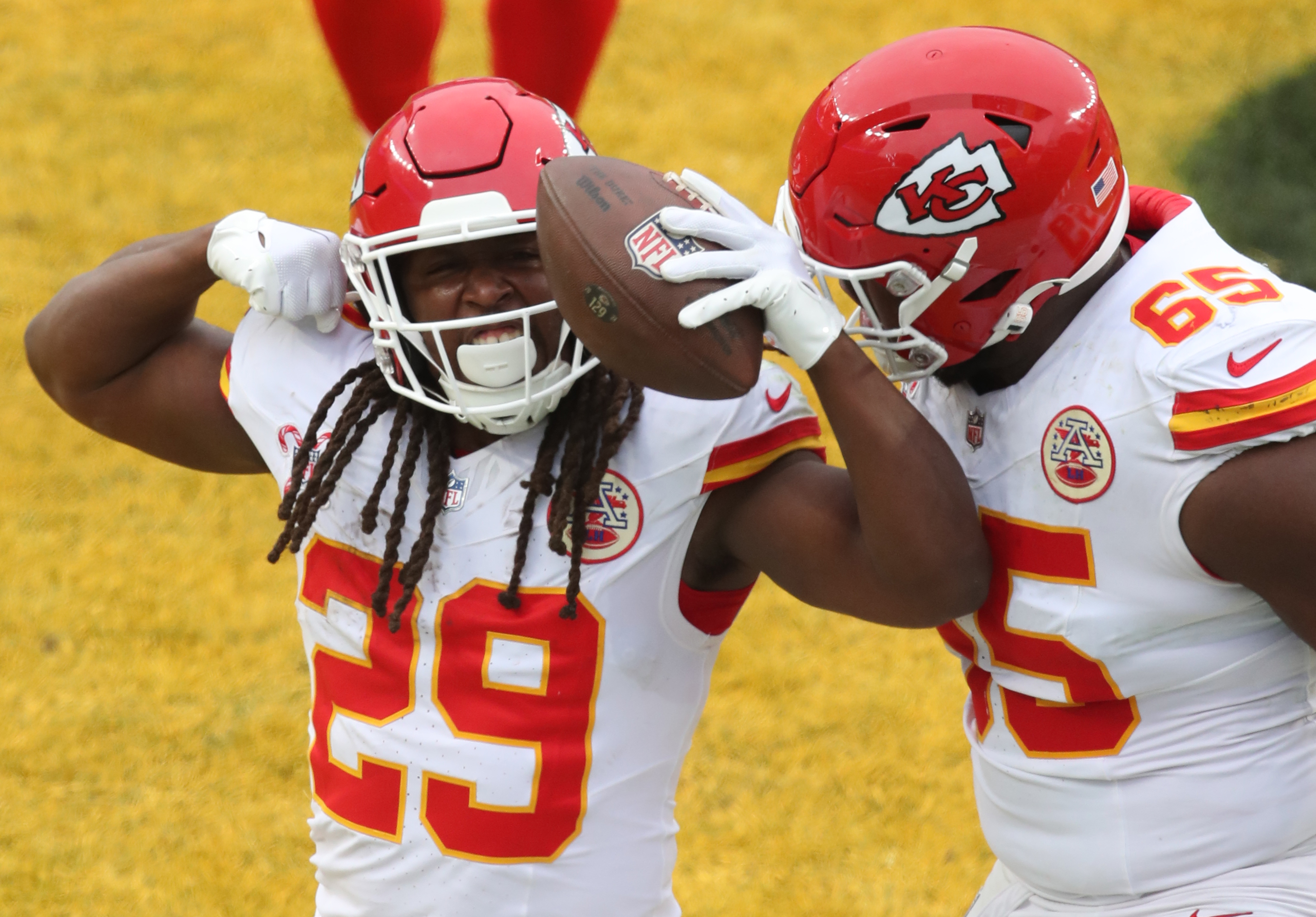 2025 Super Bowl Odds: Chiefs on Top, Four Teams in Closest Chasing Pack