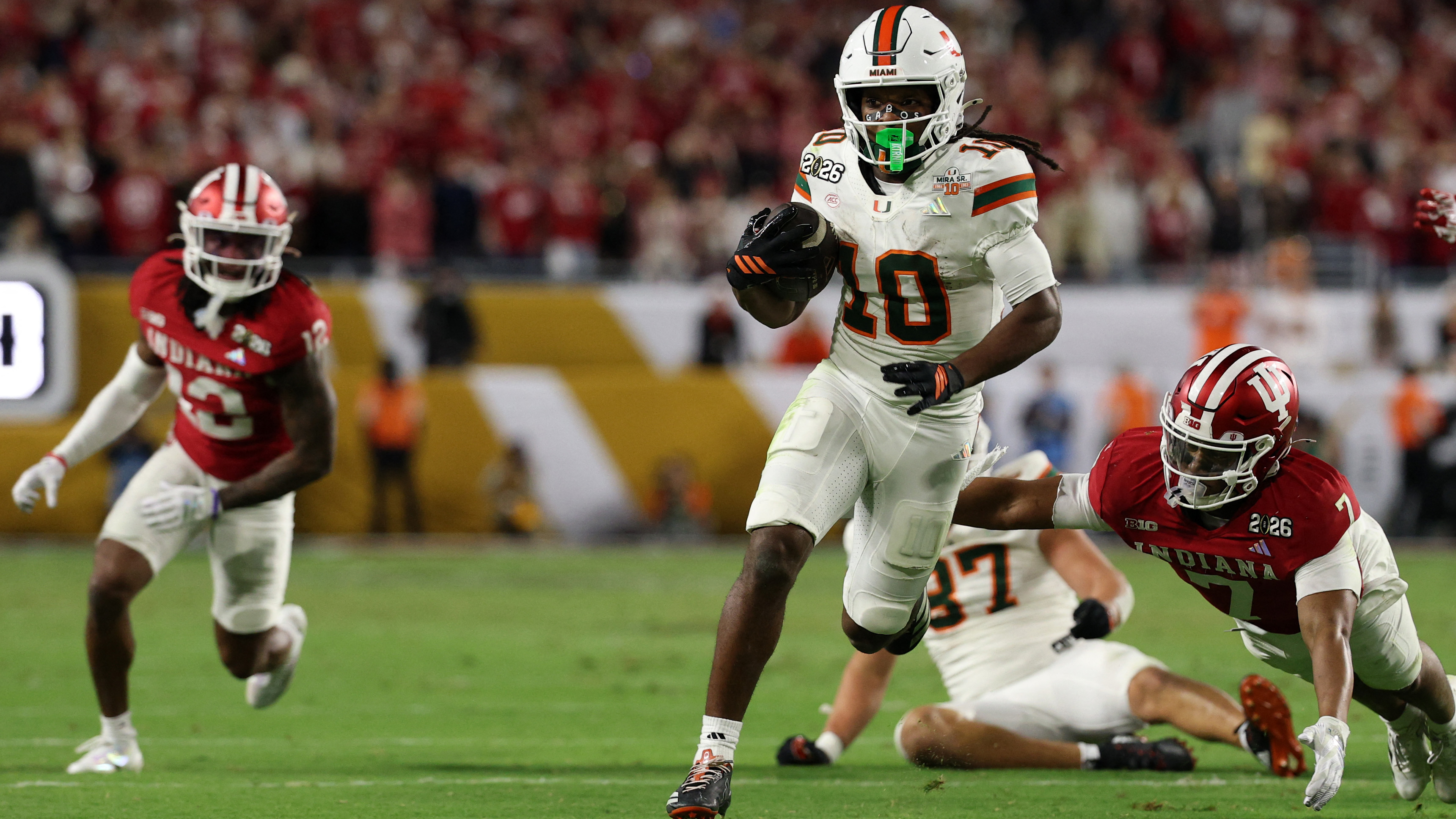 Miami Hurricanes wide receiver Malachi Toney goes for a touchdown as we make our best college football ATS bets for Week 1