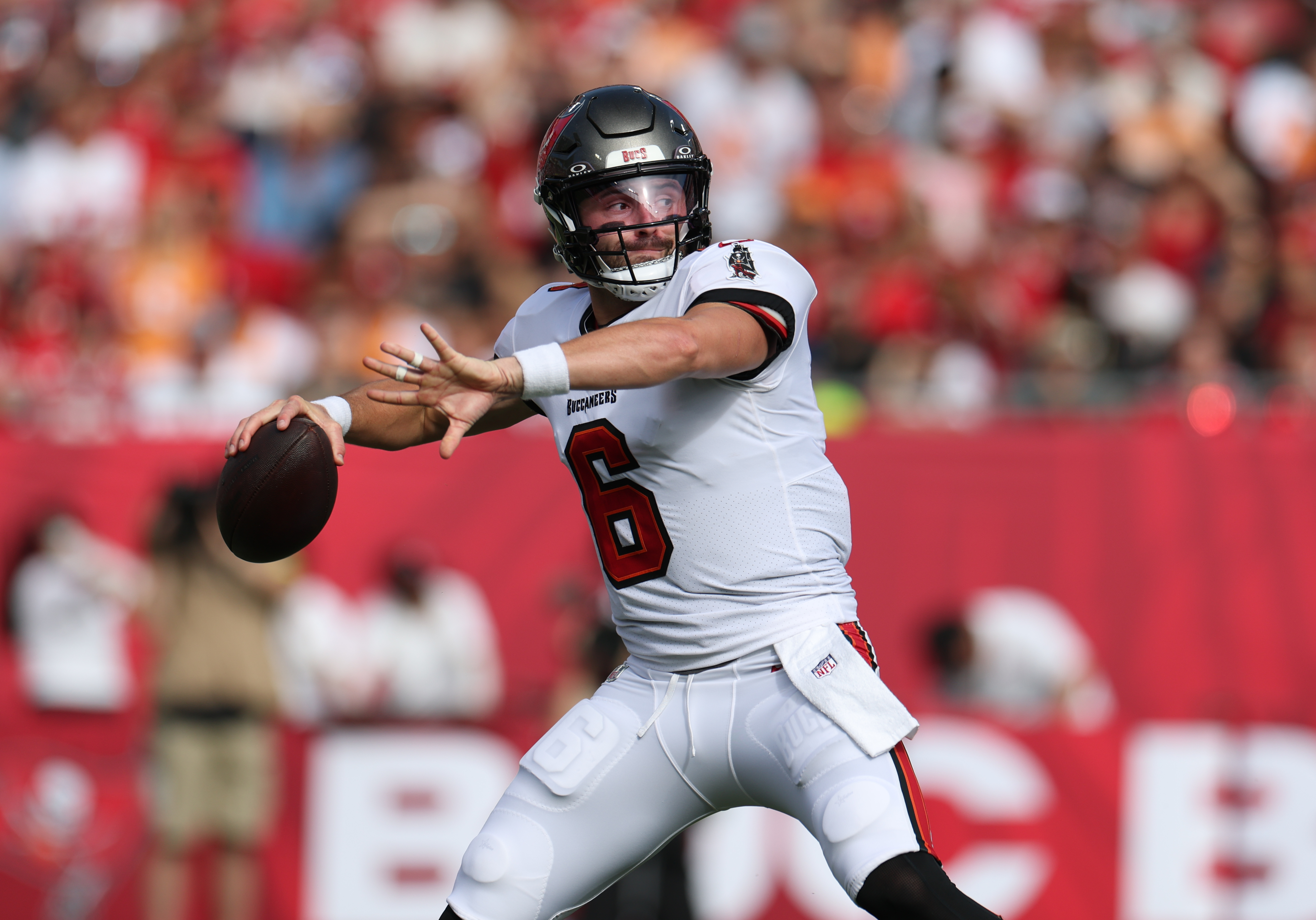 Buccaneers vs. Lions Prediction, Picks & Odds: Monday Night Football Week 7