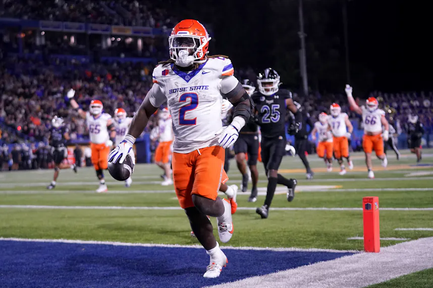 Boise State running back Ashton Jeanty runs for a touchdown against San Jose State. The Broncos lead the Mountain West Championship Odds.