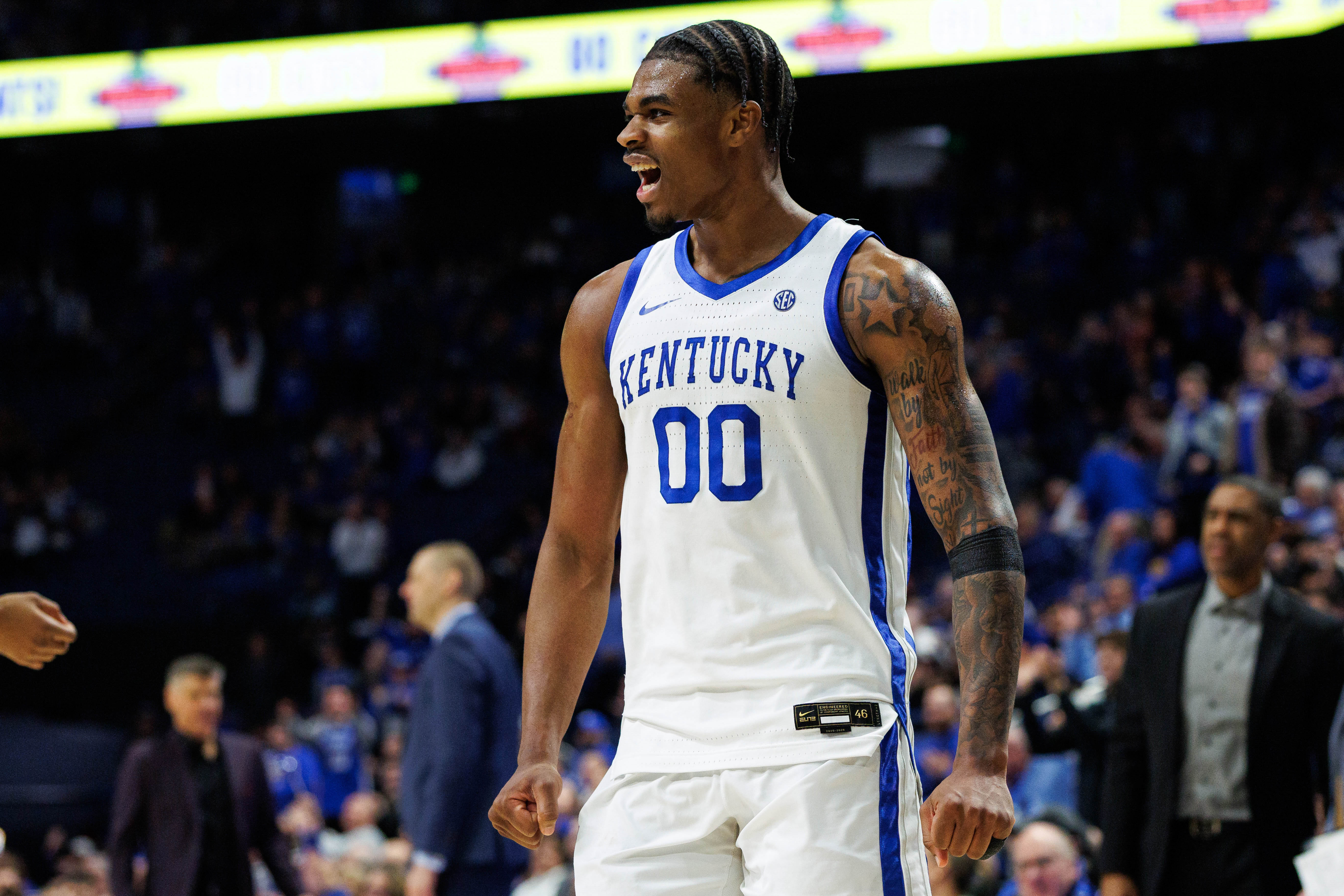Kentucky Wildcats guard Otega Oweh (00) celebrates during the second half as we break down our Kentucky vs. Florida prediction, picks & odds.