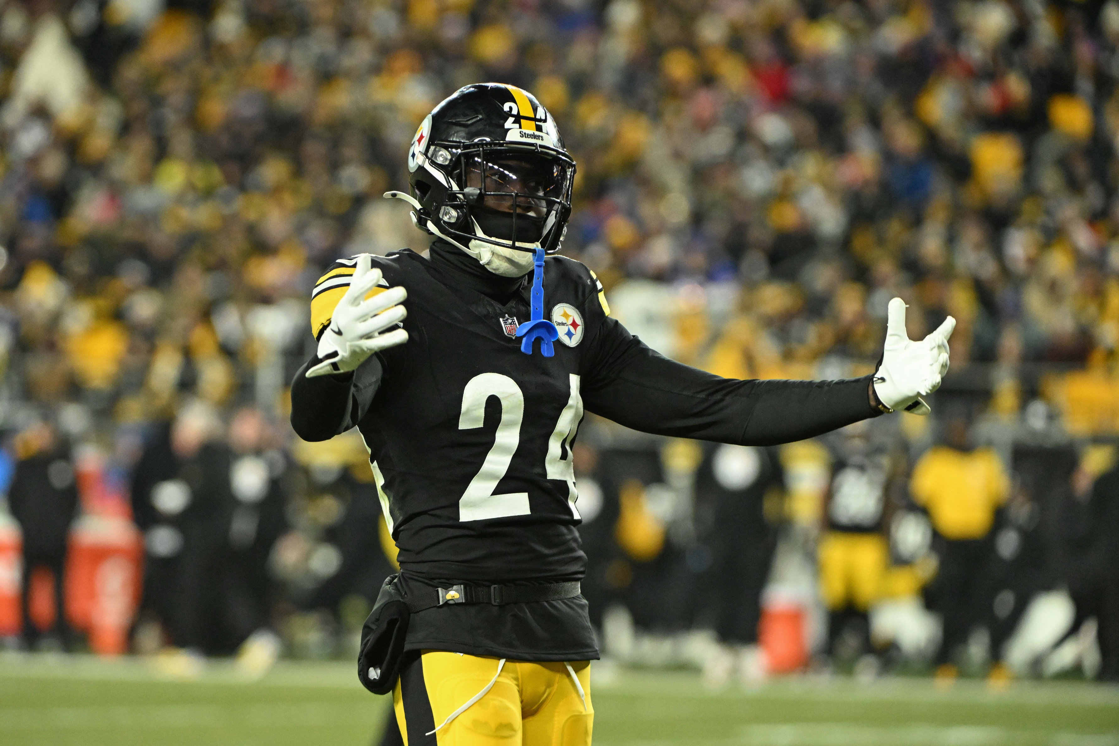 Pittsburgh Steelers cornerback Joey Porter Jr. (24) reacts as we break down the Dolphins vs. Steelers weather report for Monday Night Football.