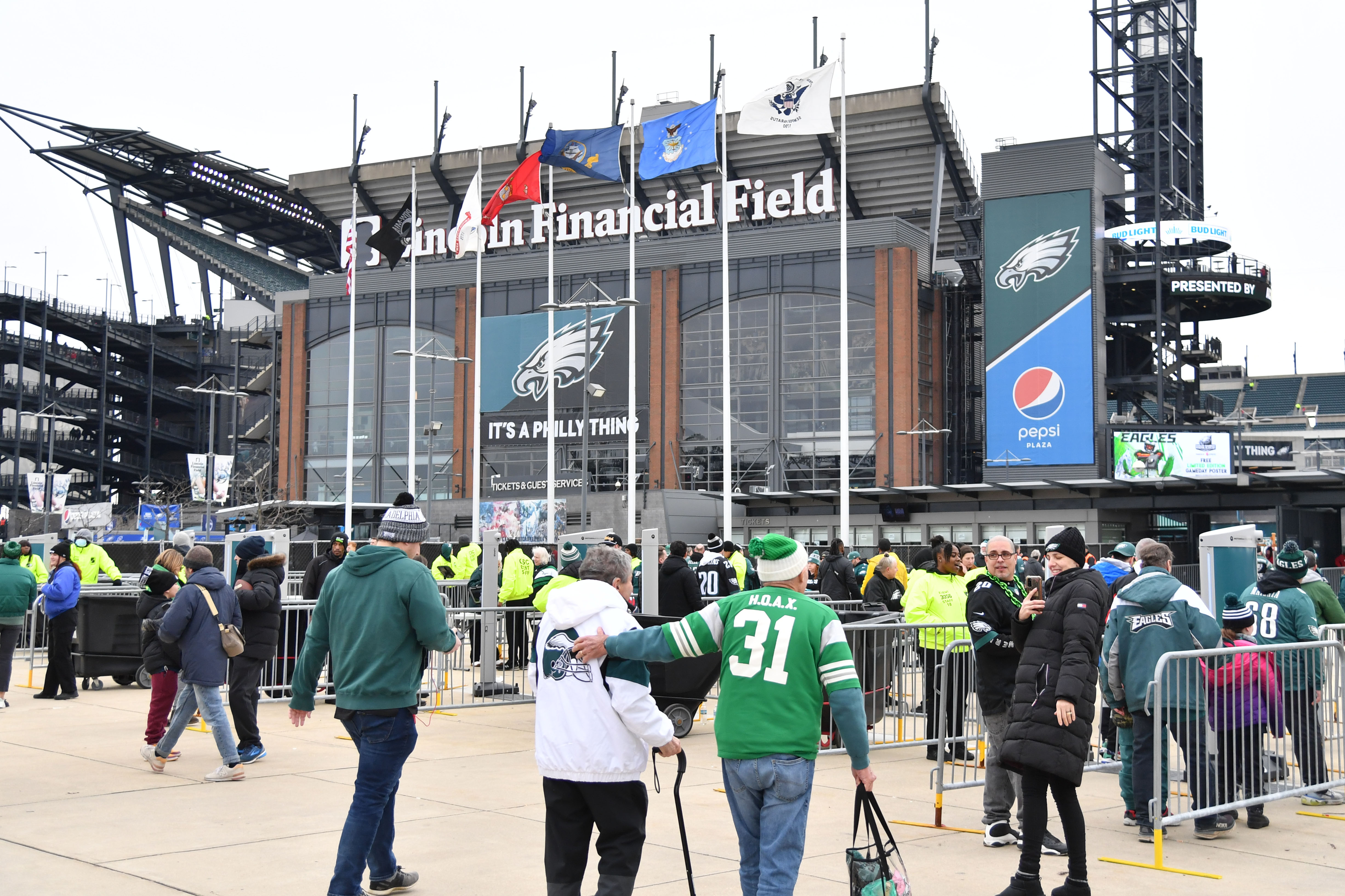 Cowboys vs. Eagles Weather Report: Wet & Stormy Conditions Expected at Lincoln Financial Field