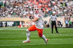 Oregon vs. Illinois Prediction: Week 8 Odds, Picks & Best Bet (Oct. 24)