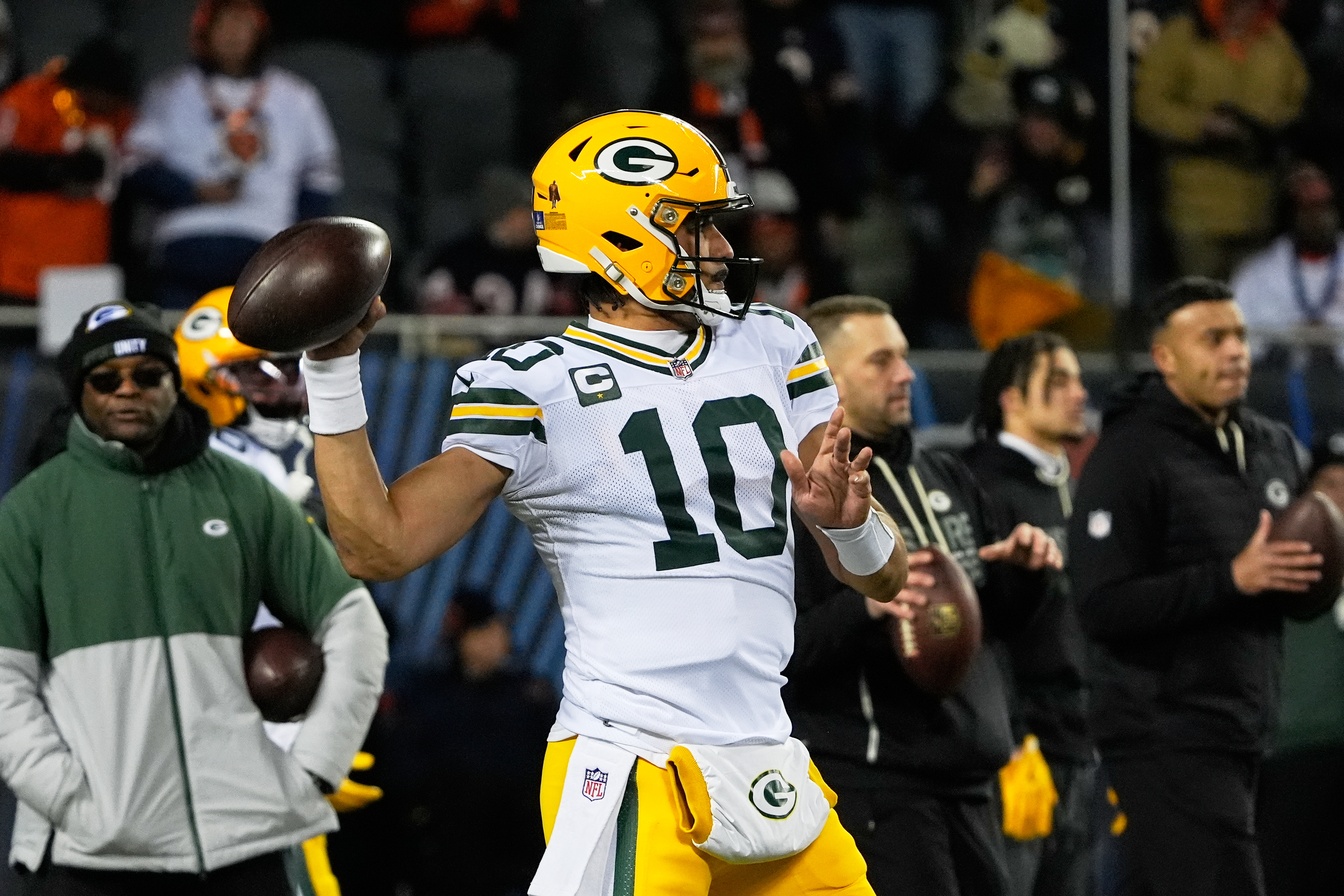 Green Bay Packers quarterback Jordan Love (10) warms up as he is featured in our Ravens vs. Packers predictions.