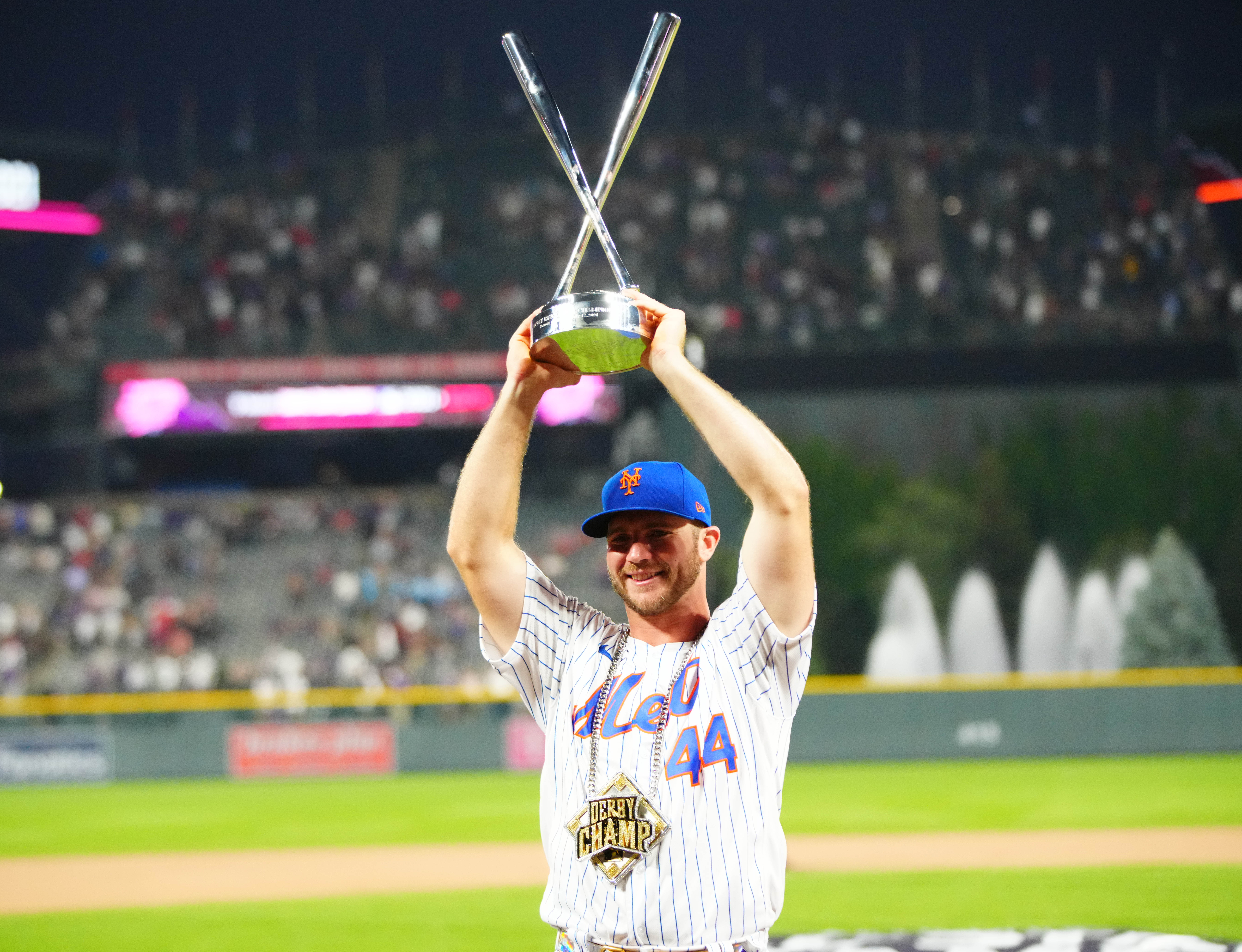 Home Run Derby Picks & Predictions 2024: Will Alonso Tee Off Again?