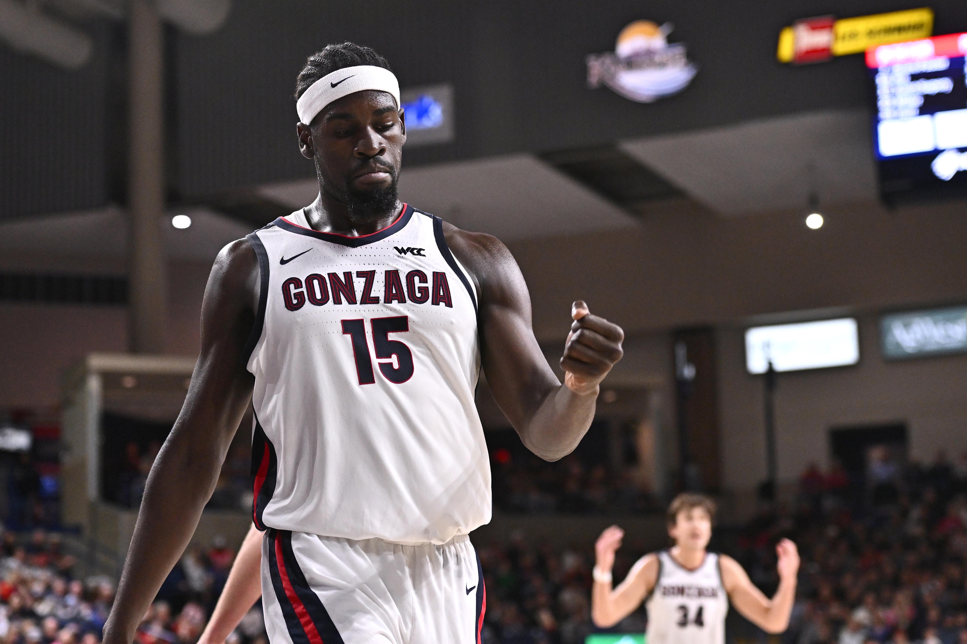 Gonzaga Bulldogs forward Graham Ike celebrates as we make our best college basketball bets today. 