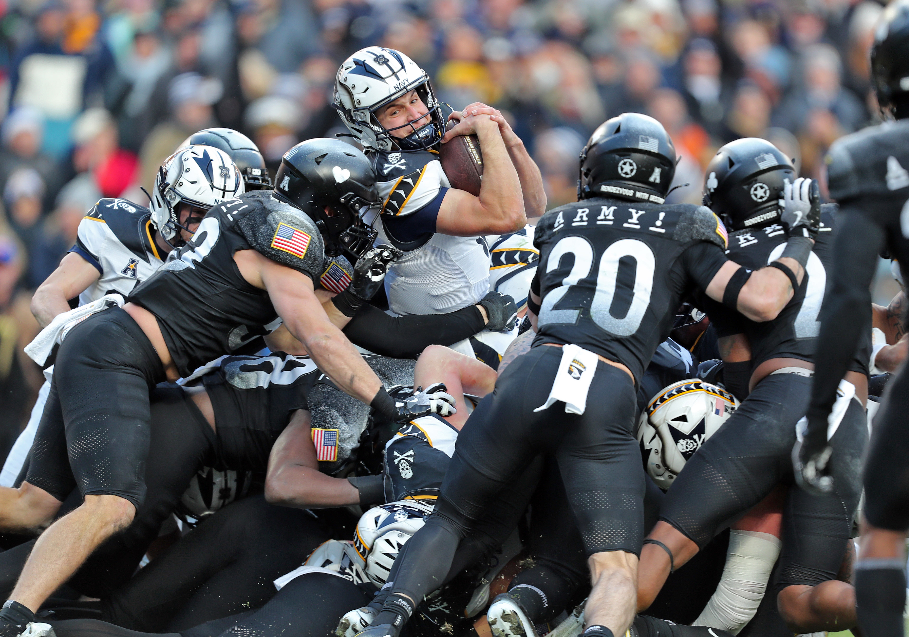 College Football Predictions: Best Bets & Odds for Bowl Games This Week