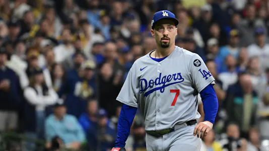 Los Angeles Dodgers starting pitcher Blake Snell (7) walks back to the dugout as we offer our Blue Jays vs. Dodgers player prop bets