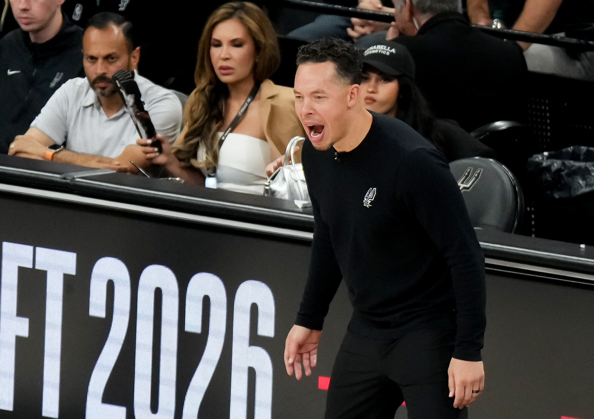 San Antonio Spurs head coach Mitch Johnson reacts to a play as we check on the 2026-2027 NBA Finals odds. 