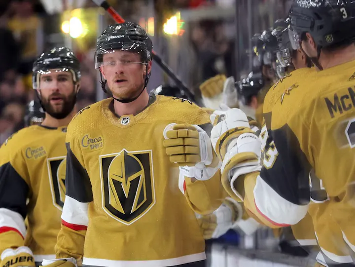 Stars vs. Golden Knights Picks, Predictions & Odds – Lady Luck Sides with Vegas