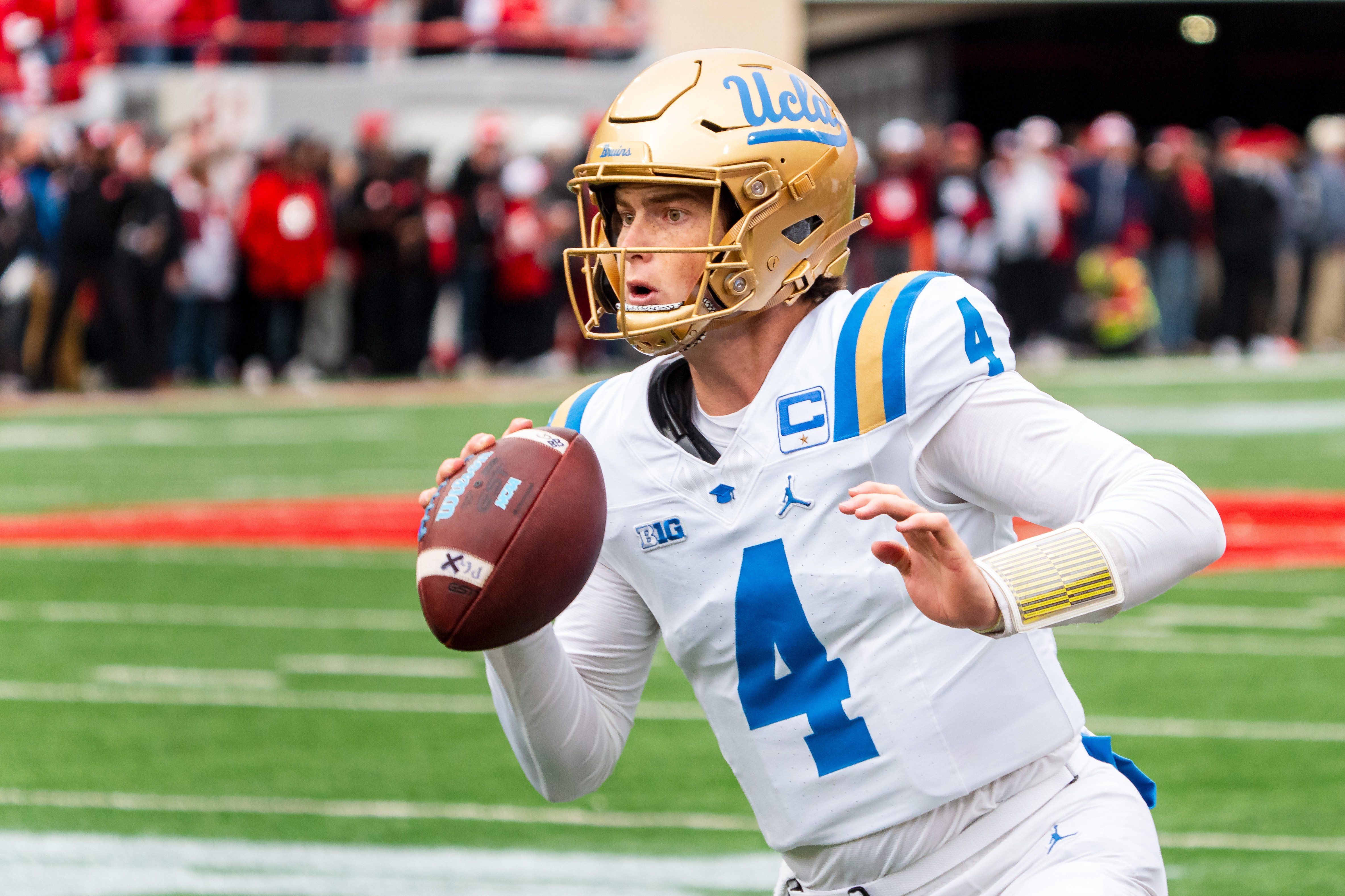 UCLA vs. Washington Prediction, Tonight: Week 12 Picks & Odds