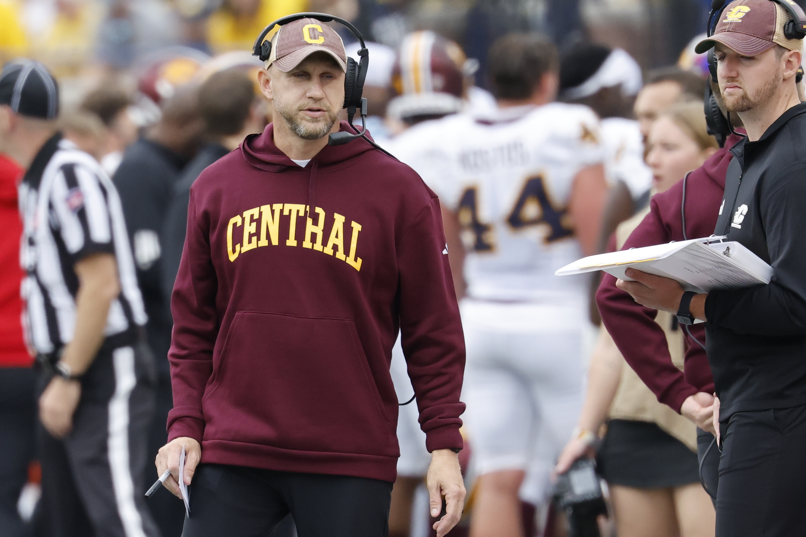 Buffalo vs. Central Michigan Prediction Tonight: College Football Week 12 Betting Preview & Odds