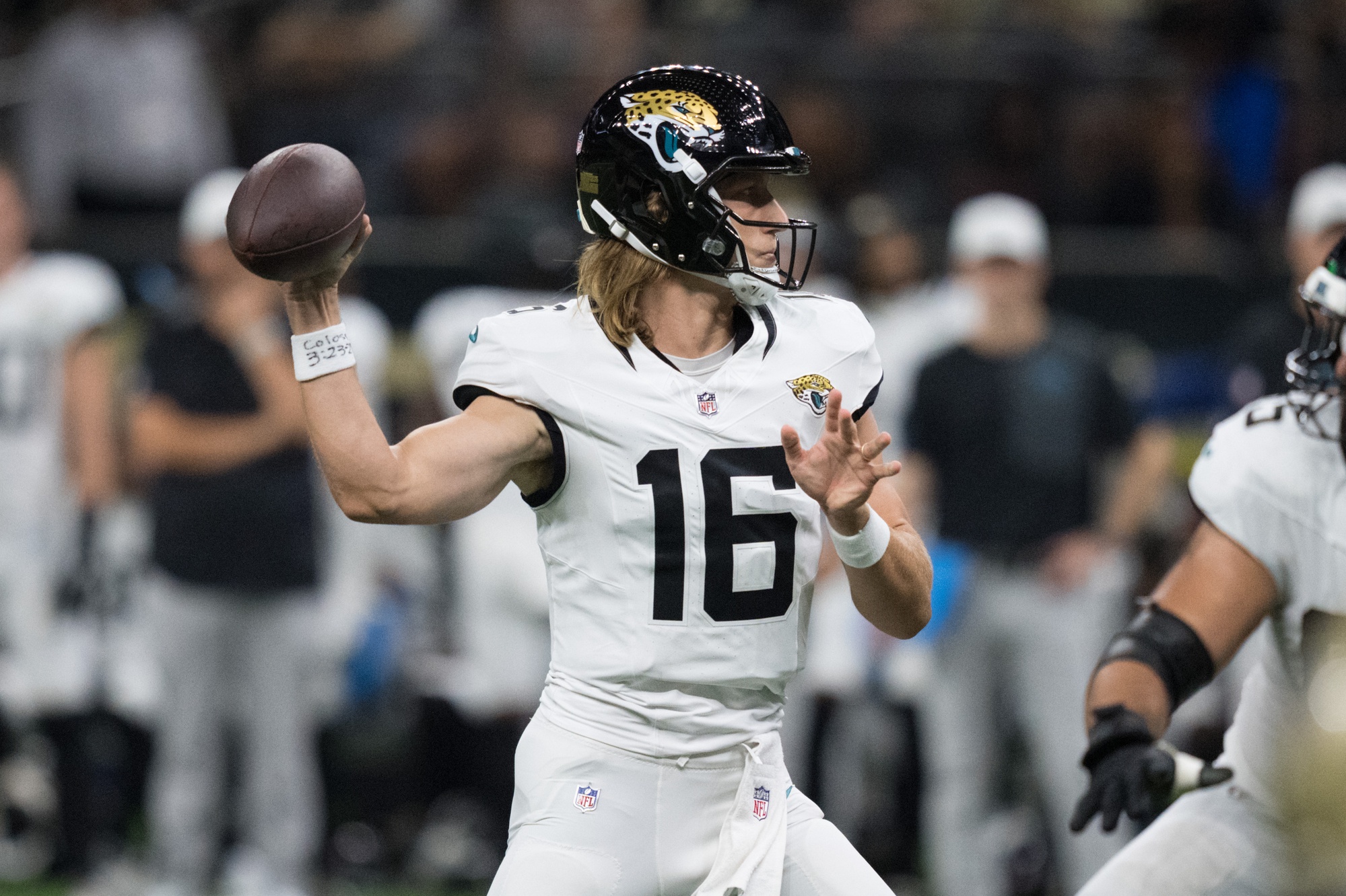 Best NFL Long Shot Parlay for Week 1: Moneyline Picks for Every Game