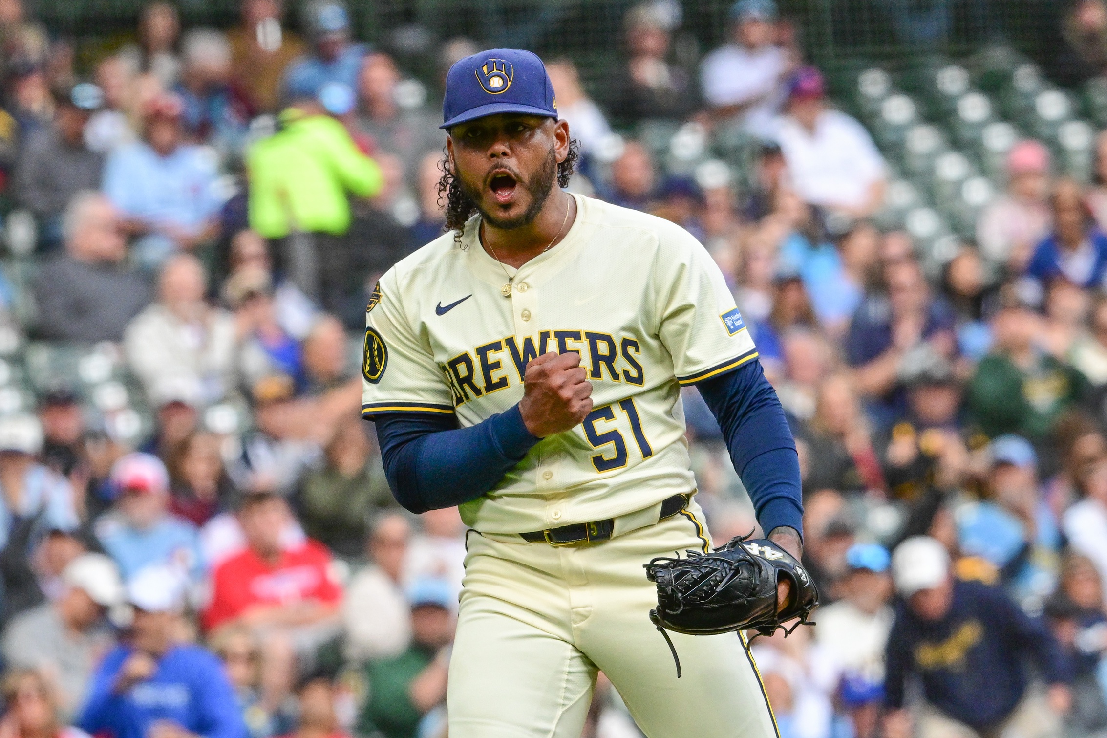Brewers vs. Rangers Prediction, Odds & Expert Picks: MLB Best Bets for Sept. 10