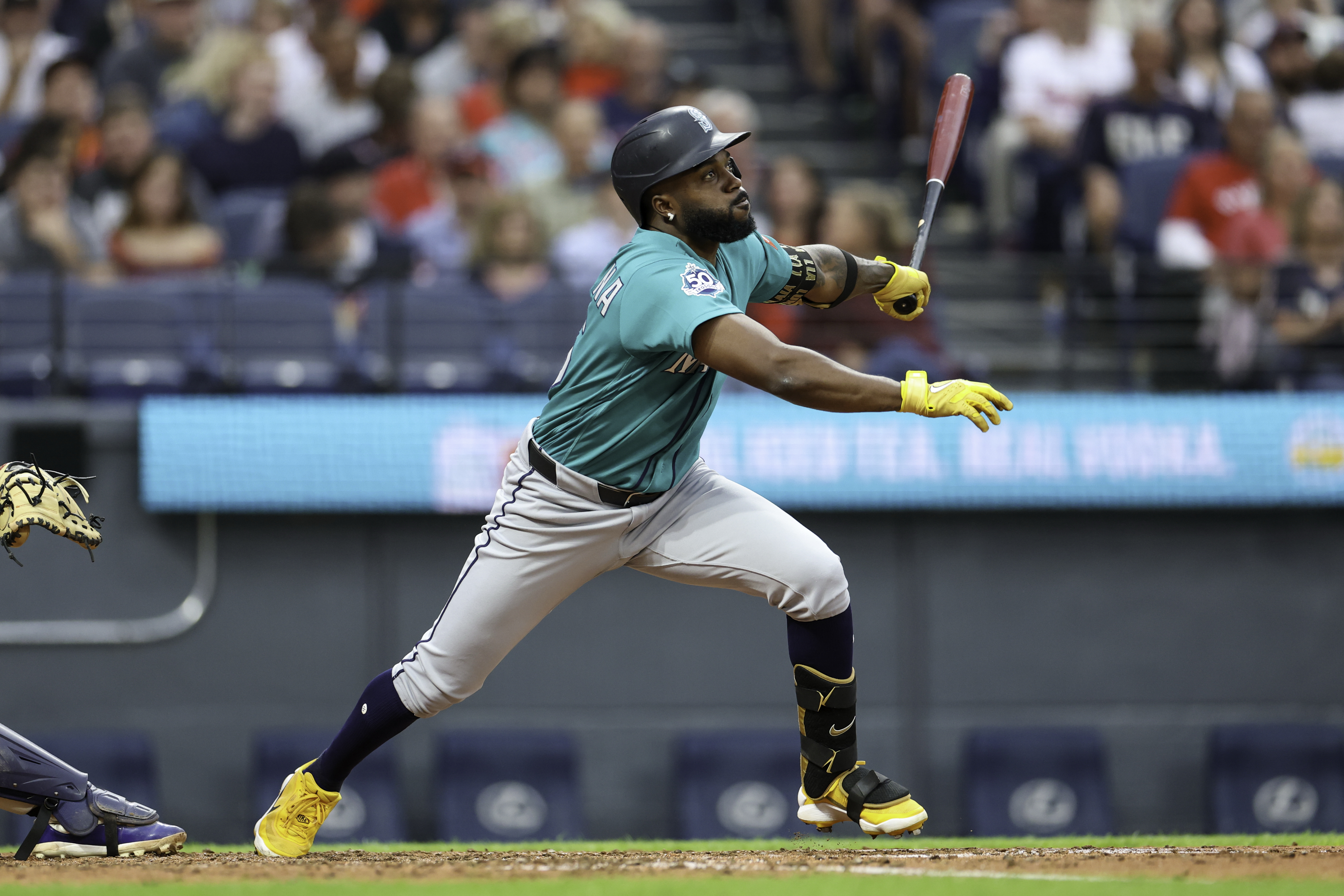 Seattle Mariners left fielder Randy Arozarena as we make our best Angels vs. Mariners prediction.