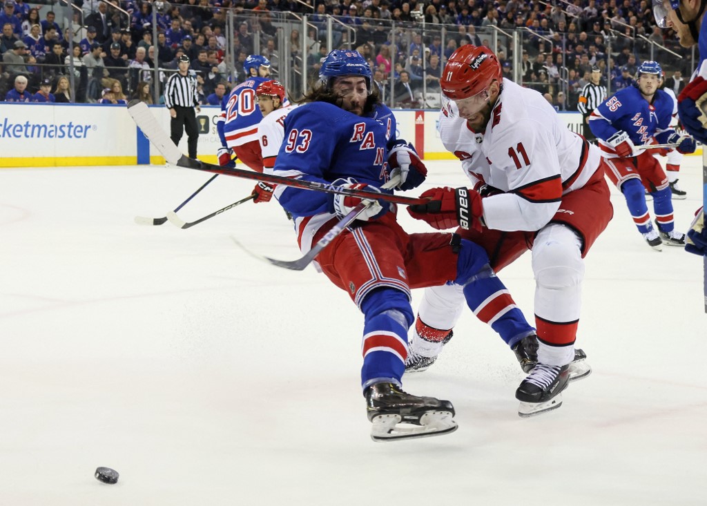 Hurricanes vs. Rangers Predictions & Odds: Tuesday's NHL Playoffs Expert Picks