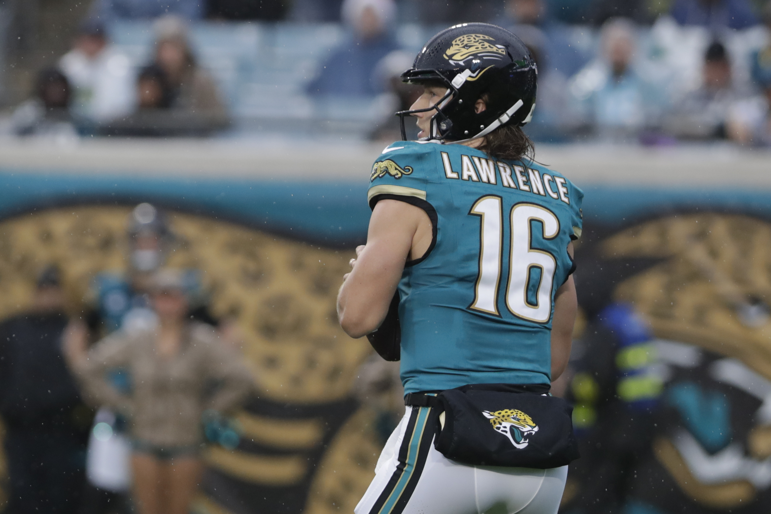 Survivor Pool Picks Week 15: Safest Pick This Week & NFL Survivor Strategies 