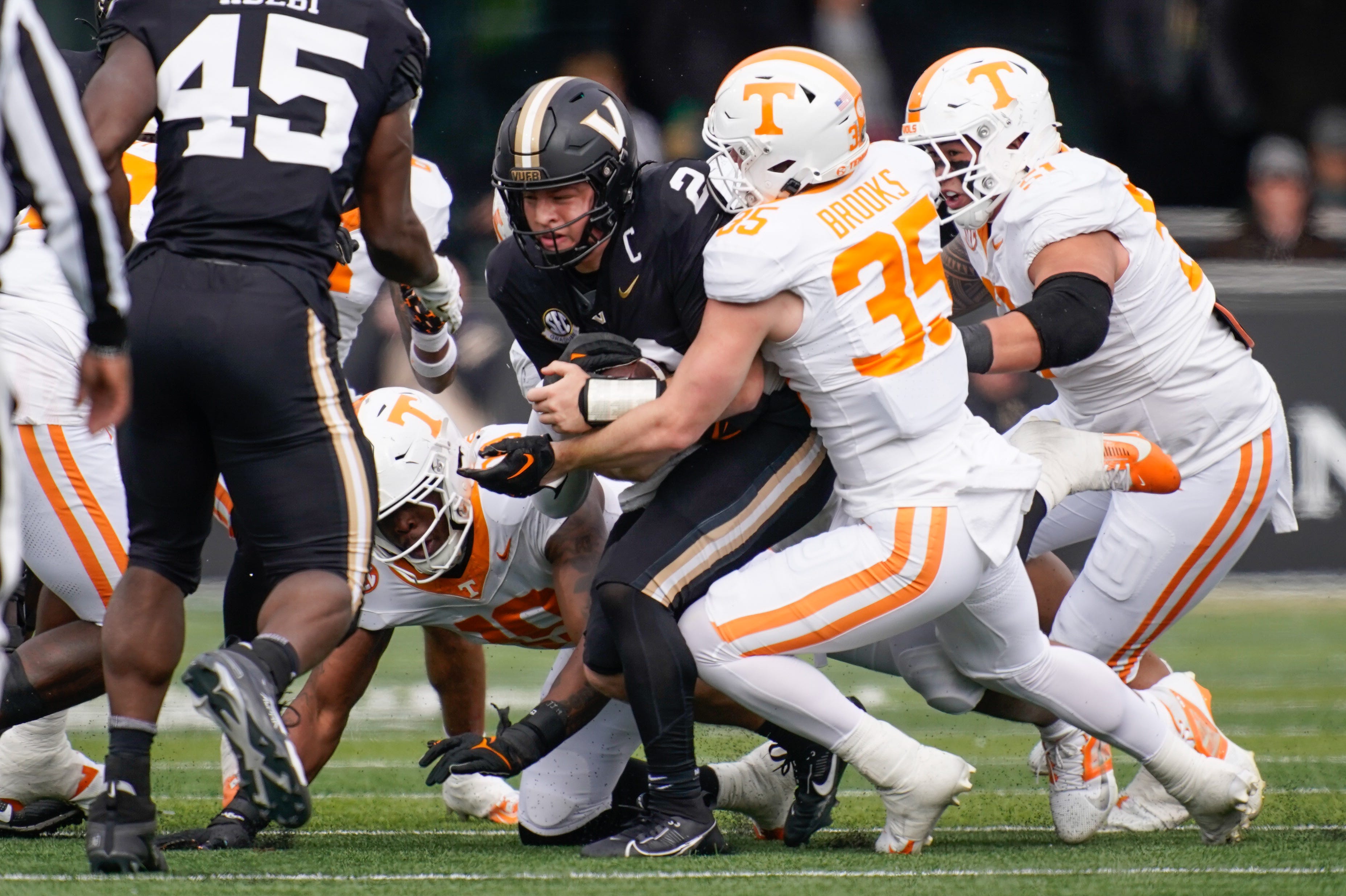 Tennessee vs. Ohio State Parlay Picks & Predictions: CFP Round 1 SGP Odds