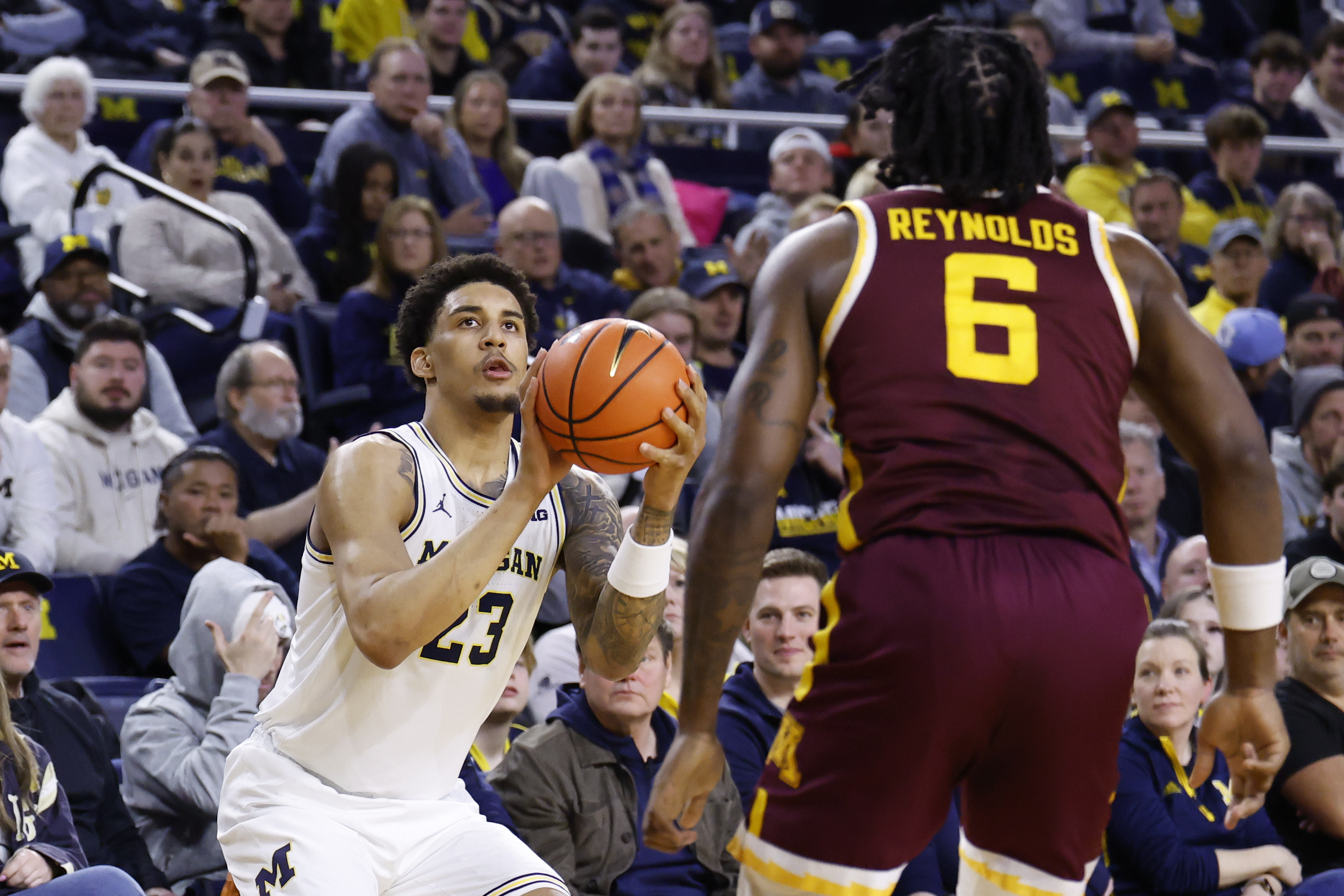 Michigan forward Yaxel Lendeborg (23) shoots as we look at our Michigan State vs. Michigan prediction