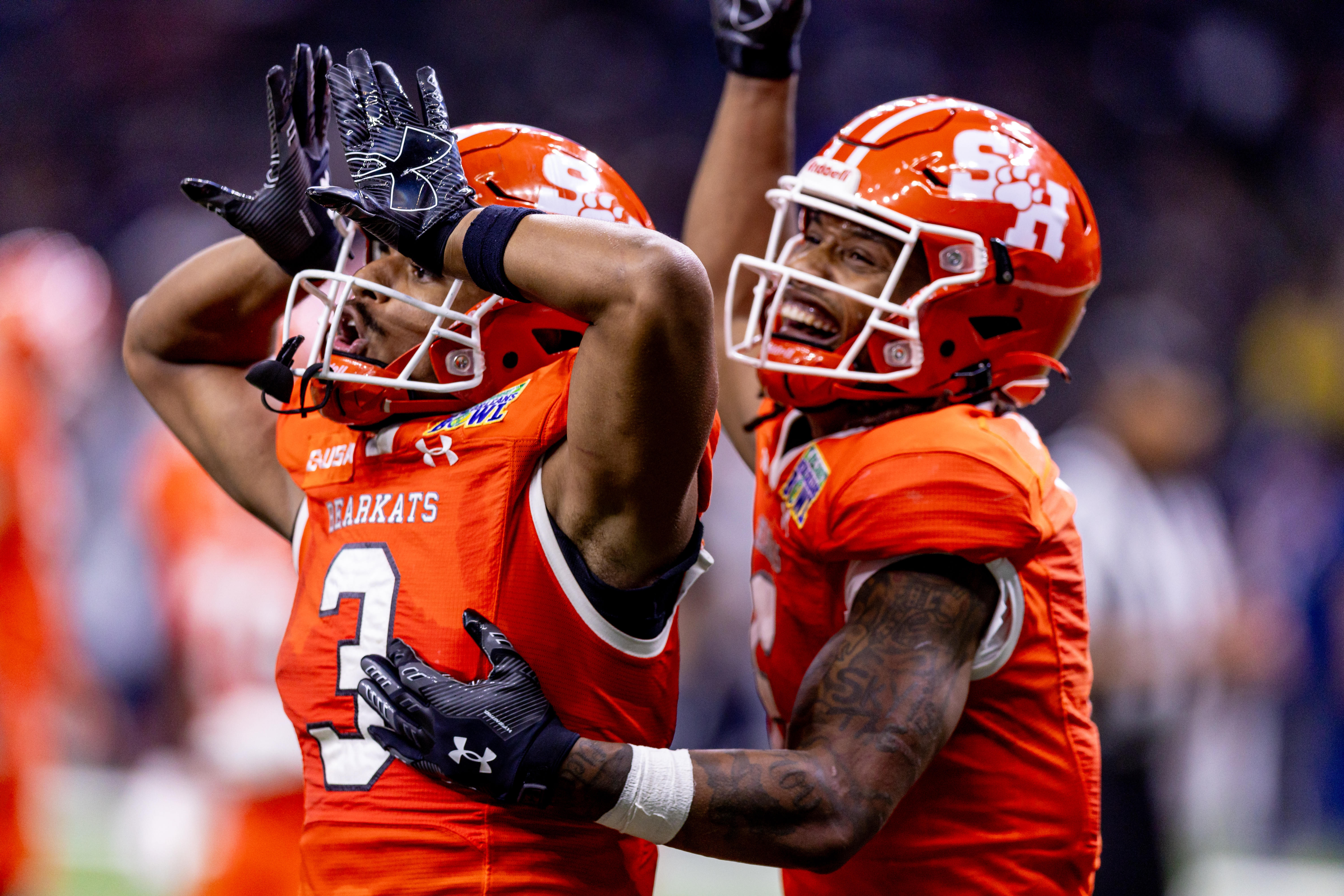 Sam Houston vs. Western Kentucky Parlay Picks & Predictions: College Football Week 0 SGP Odds