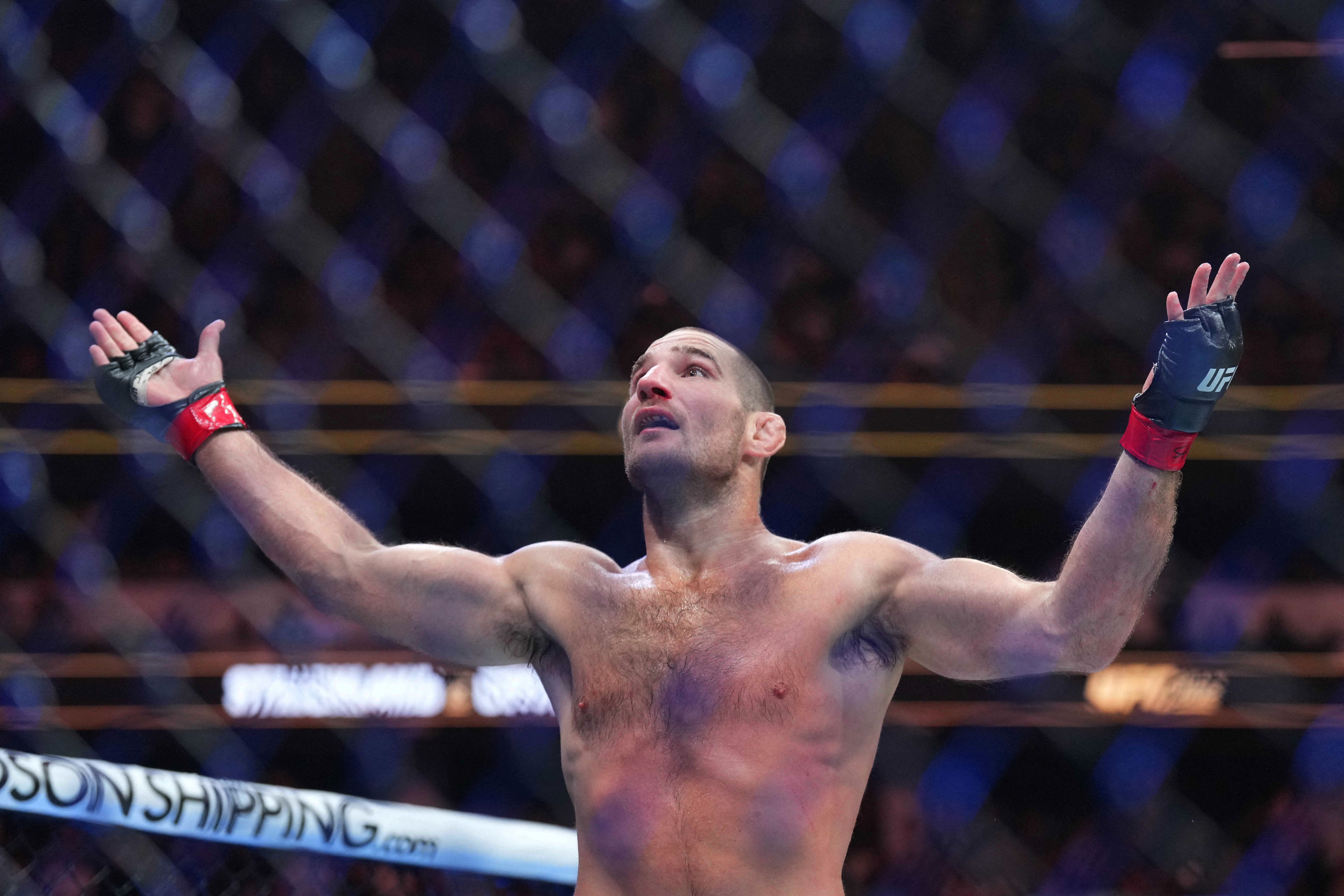 Sean Strickland celebrates as we look at the best live odds for UFC Fight Fight: Strickland vs. Hernandez. 