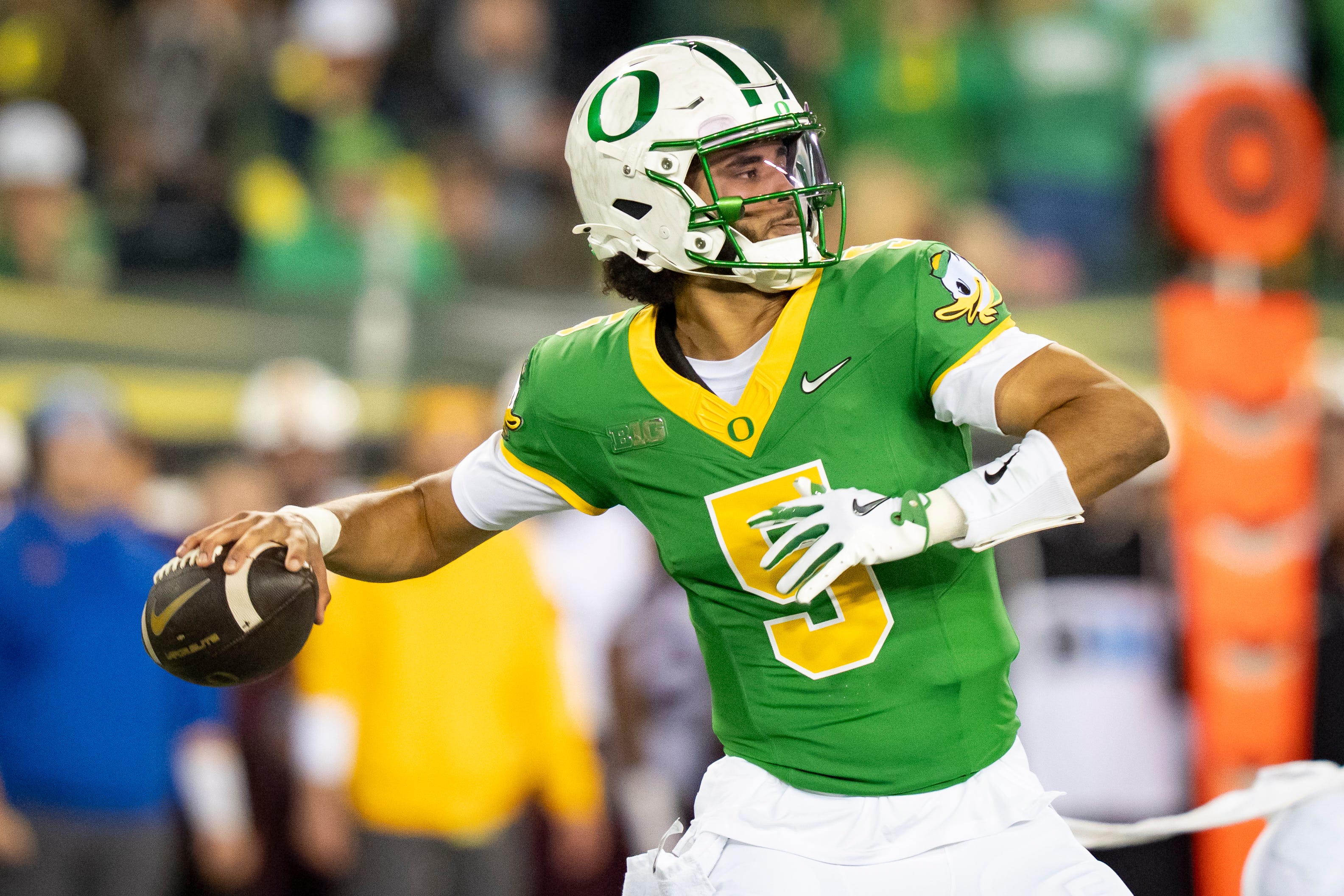 Our college football bowl predictions break down Oregon quarterback Dante Moore's upcoming College Football Playoff debut.