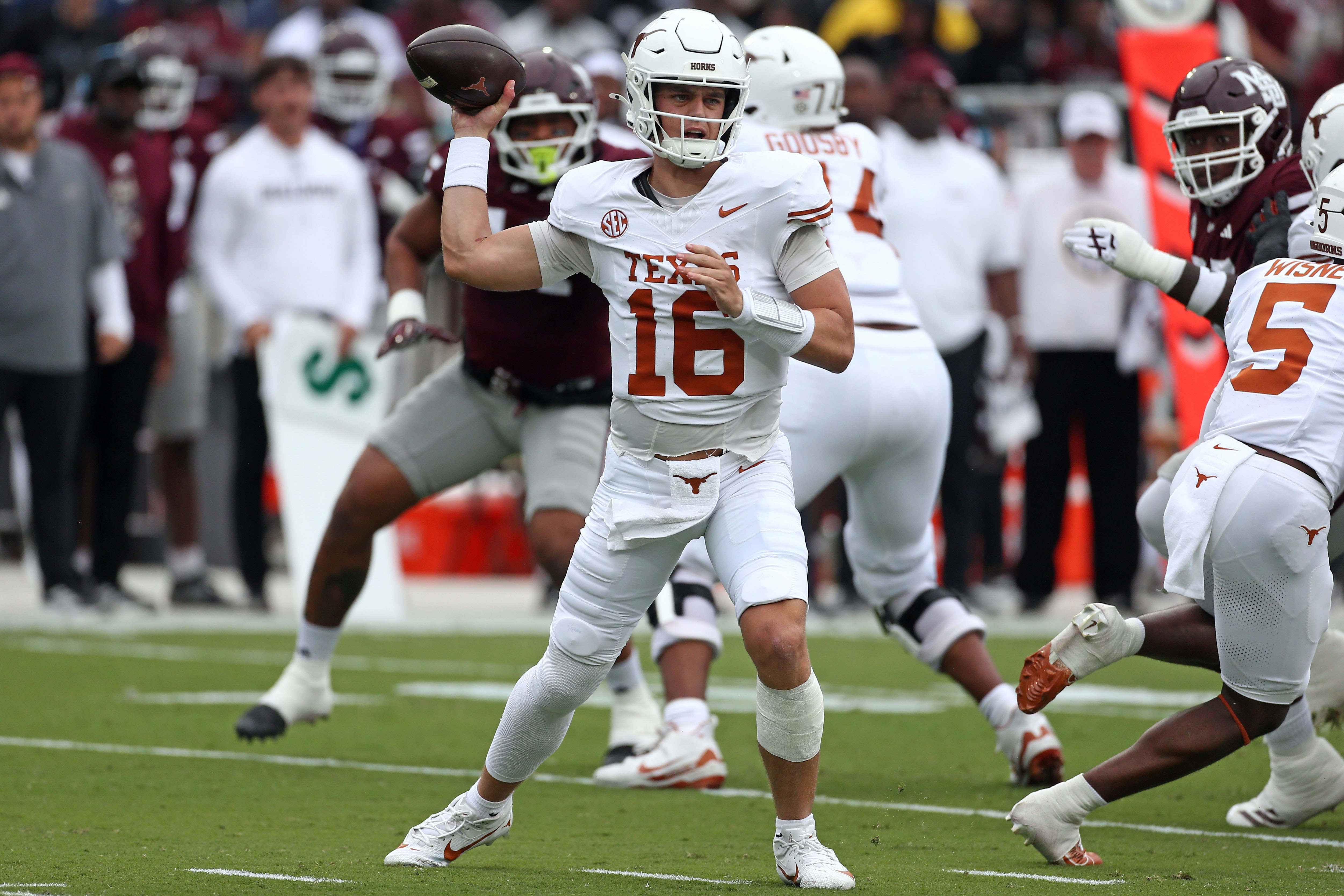 College Football Player Props Week 12: Best O/U Bets This Week