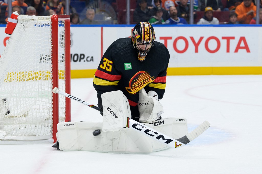 Thursday NHL Odds, Picks: Betting Model Predictions for 3 Games, Including  Kings vs. Flames (March 31)