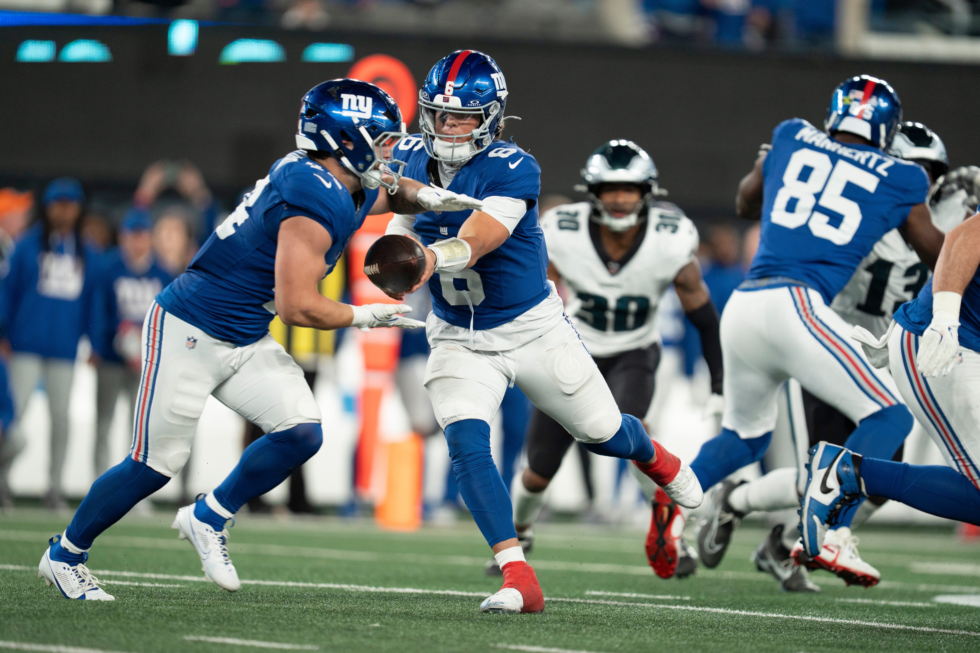 Dart & Skattebo Offensive Rookie of the Year Odds Surge After Giants' TNF Win Over Eagles