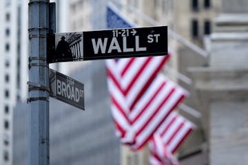 Robinhood to Join S&P 500, Replacing Caesars Entertainment