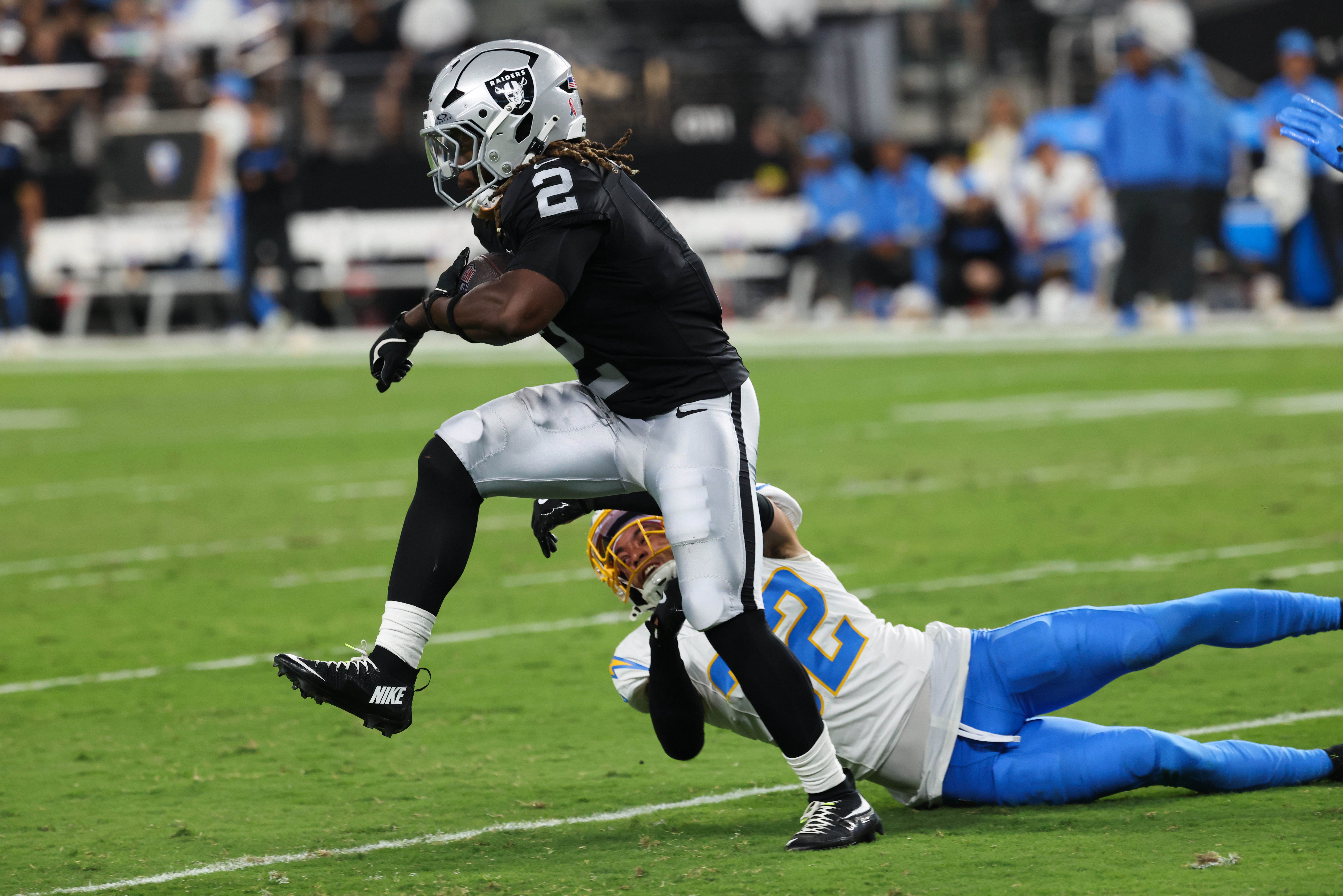 NFL Offensive Rookie of the Year Odds 2025-26: Tyler Warren Favorite as Jeanty, Hampton Struggle