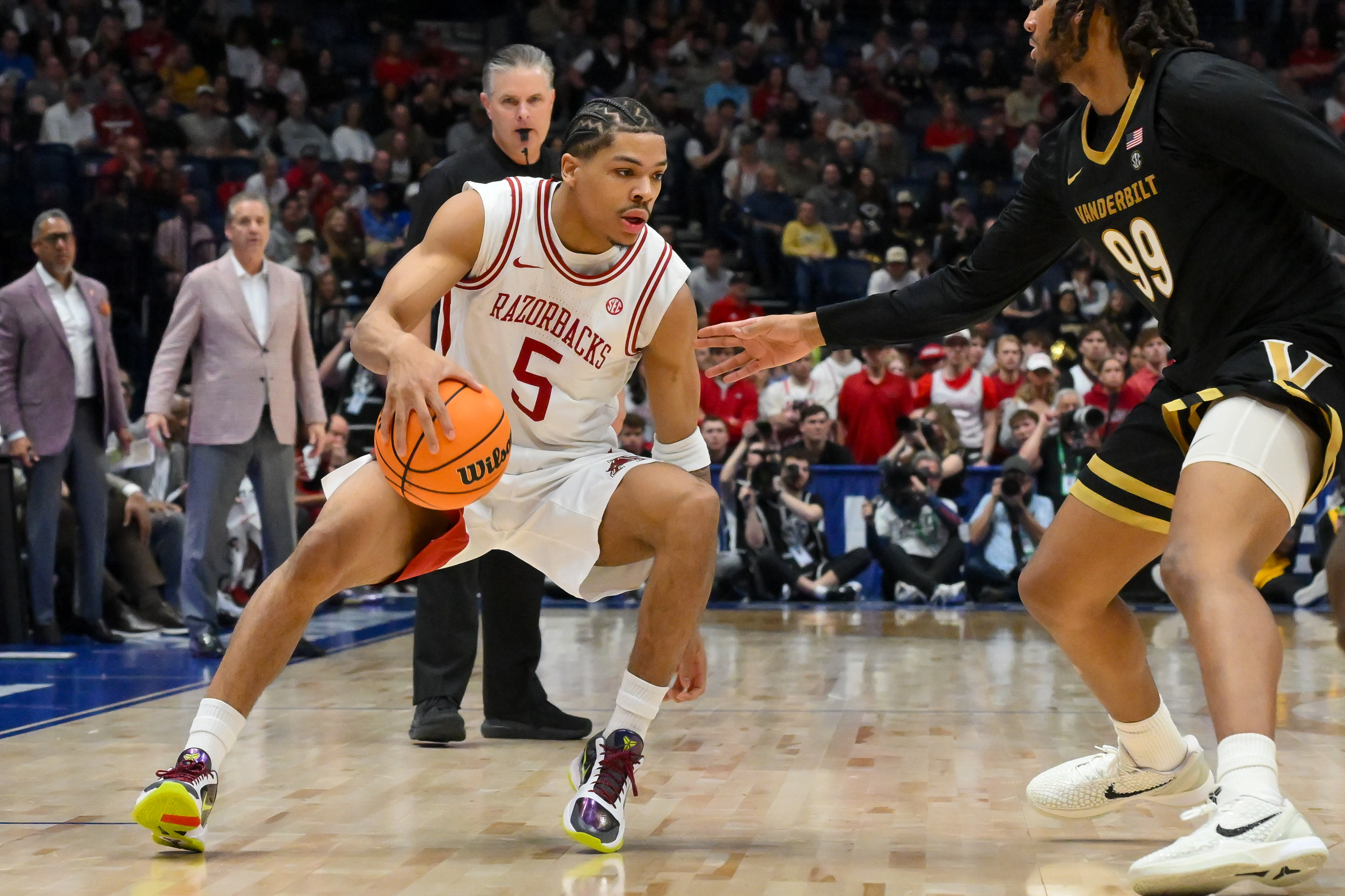 📹 March Madness Play of the Day: Arkansas +8.5 vs. Arizona (WATCH)