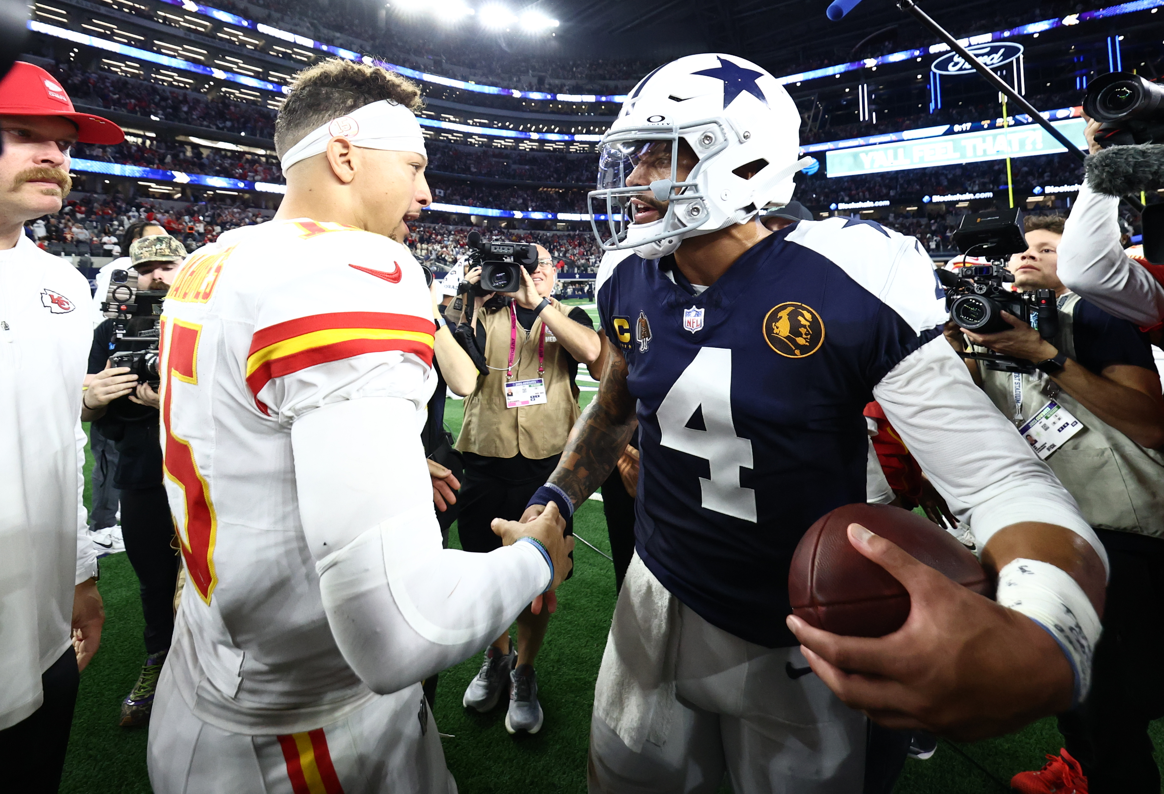 Kansas City Chiefs quarterback Patrick Mahomes and Dallas Cowboys quarterback Dak Prescott greet each other as we look at the Missouri and Kansas sports betting markets.