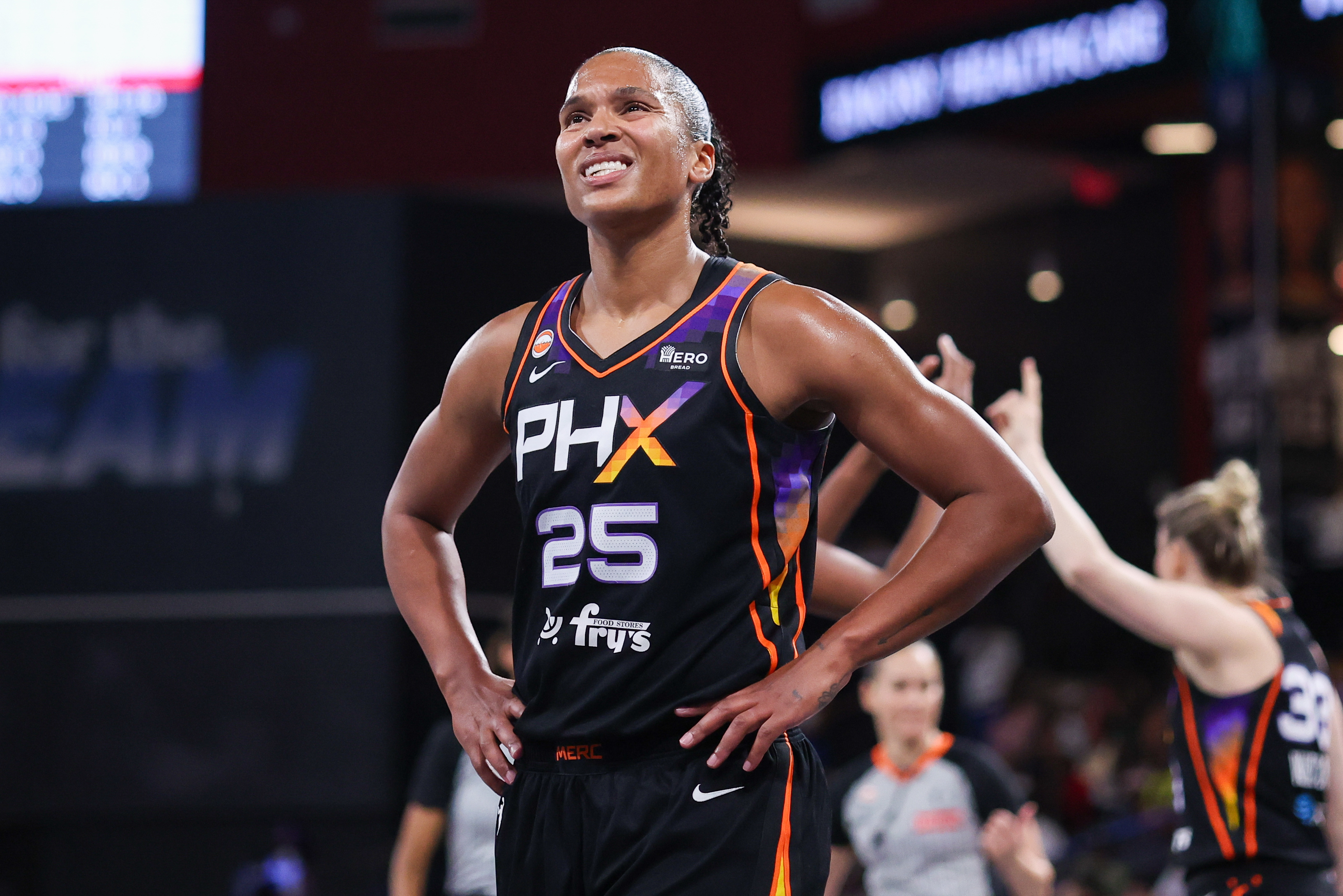 Phoenix Mercury forward Alyssa Thomas (25) reacts as we break down our Mercury vs. Sun prediction.