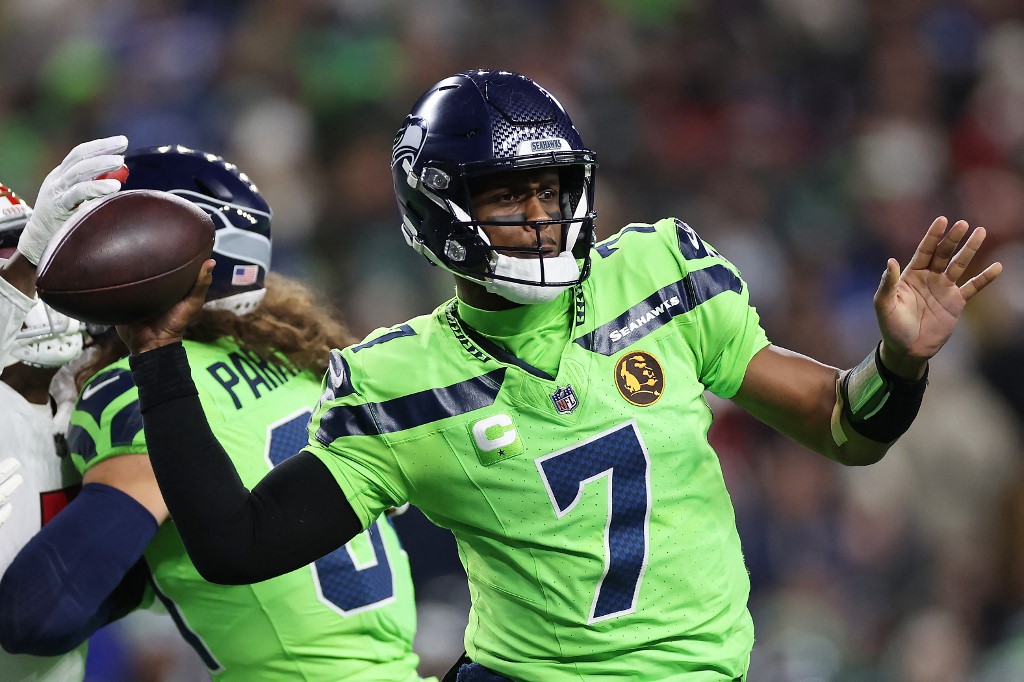 Seahawks vs. Cowboys NFL Player Props, Odds - TNF Prop Bets