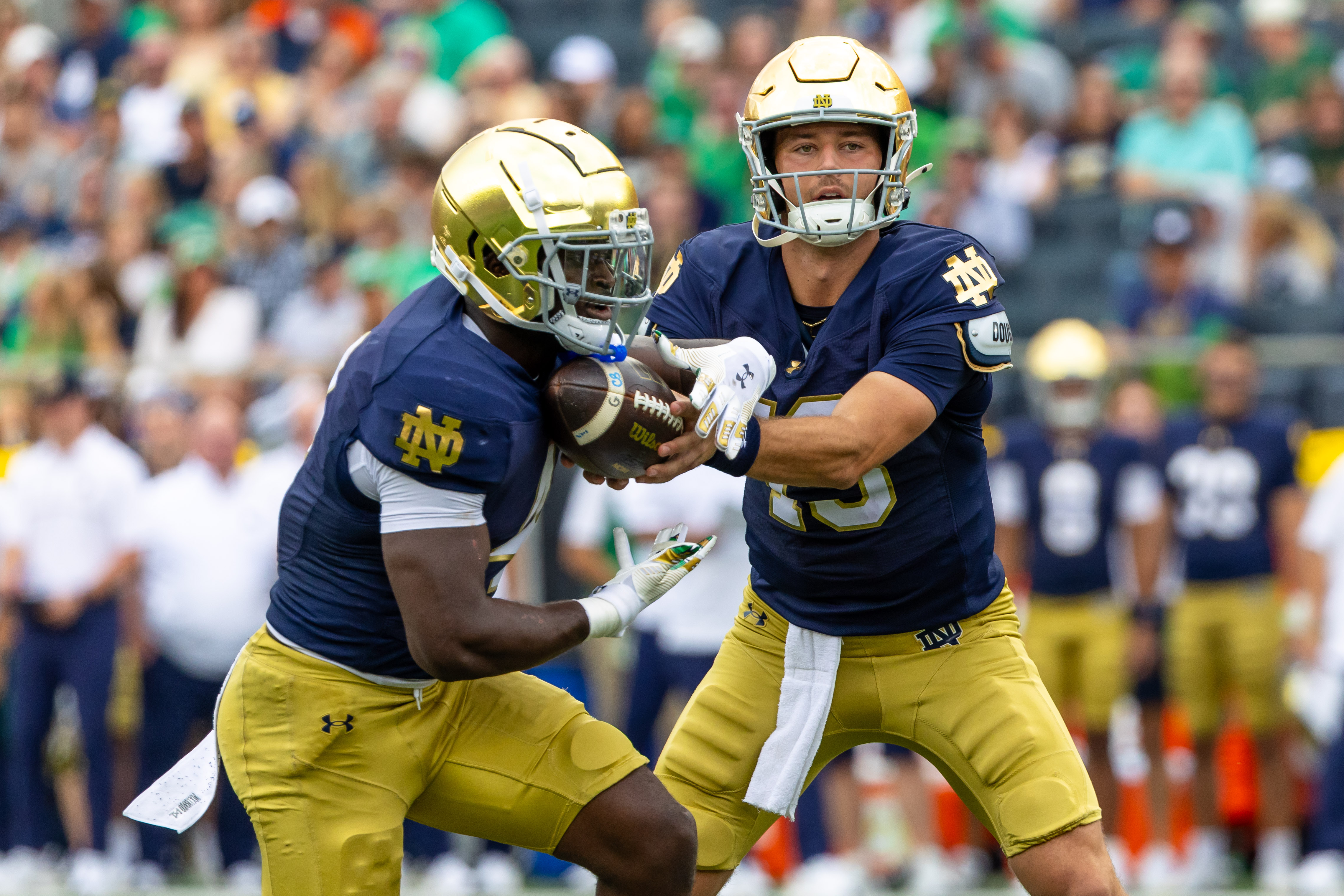 Notre Dame vs. Arkansas Prediction & Odds: Picks for College Football Week 5