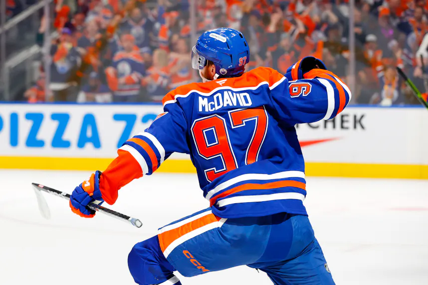 Conn Smythe Trophy Odds & Favorites: McDavid Reclaims Favorite Status